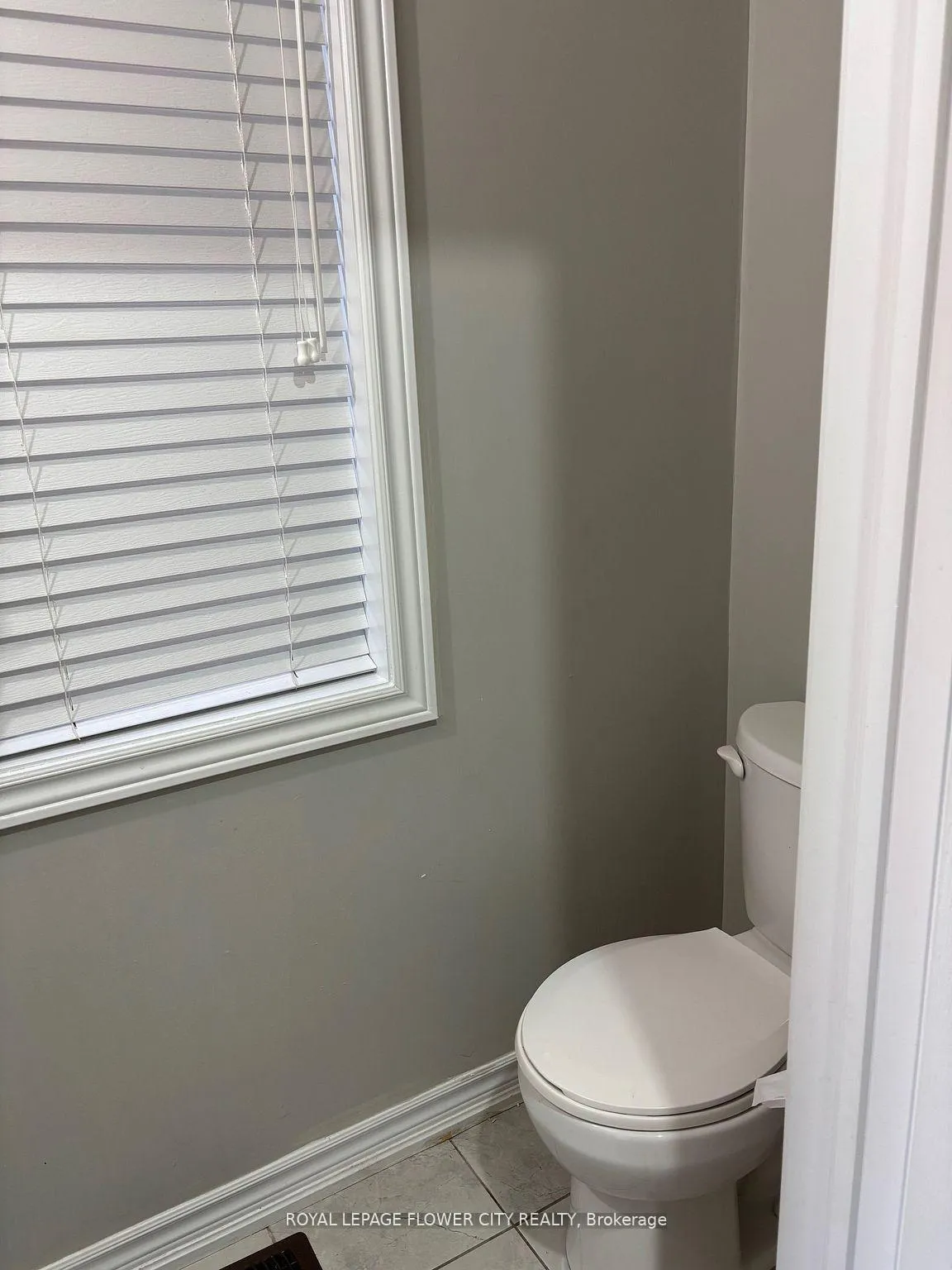 Photo 12 of 38 Walbrook Road, Brampton, Credit Valley — HOMEH