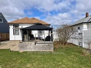 Photo 11 of 24 Lincoln Avenue, St. Catharines, Oakdale — HOMEH
