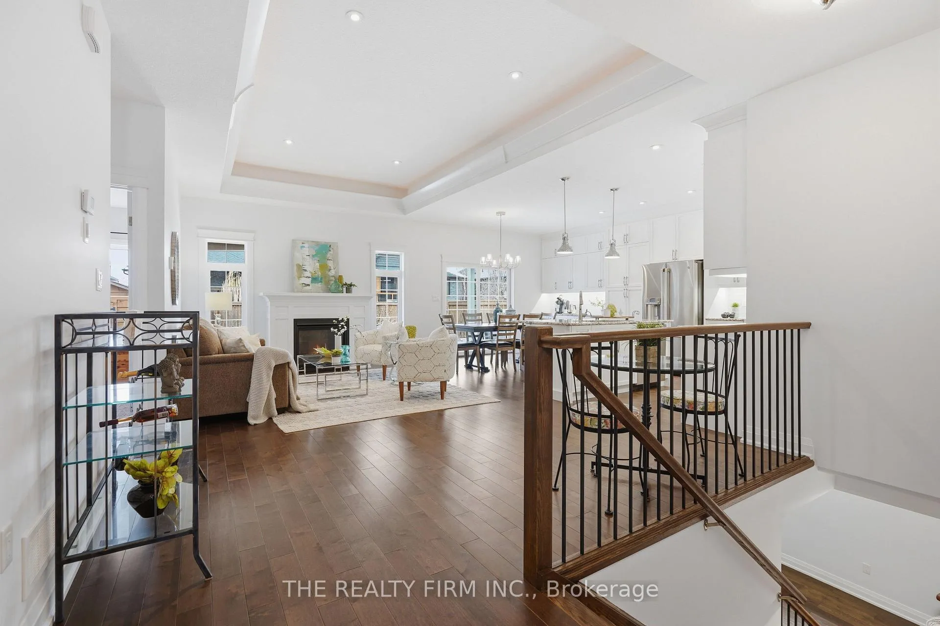 Photo 5 of 84 Collins Way, Strathroy-Caradoc, SE — HOMEH