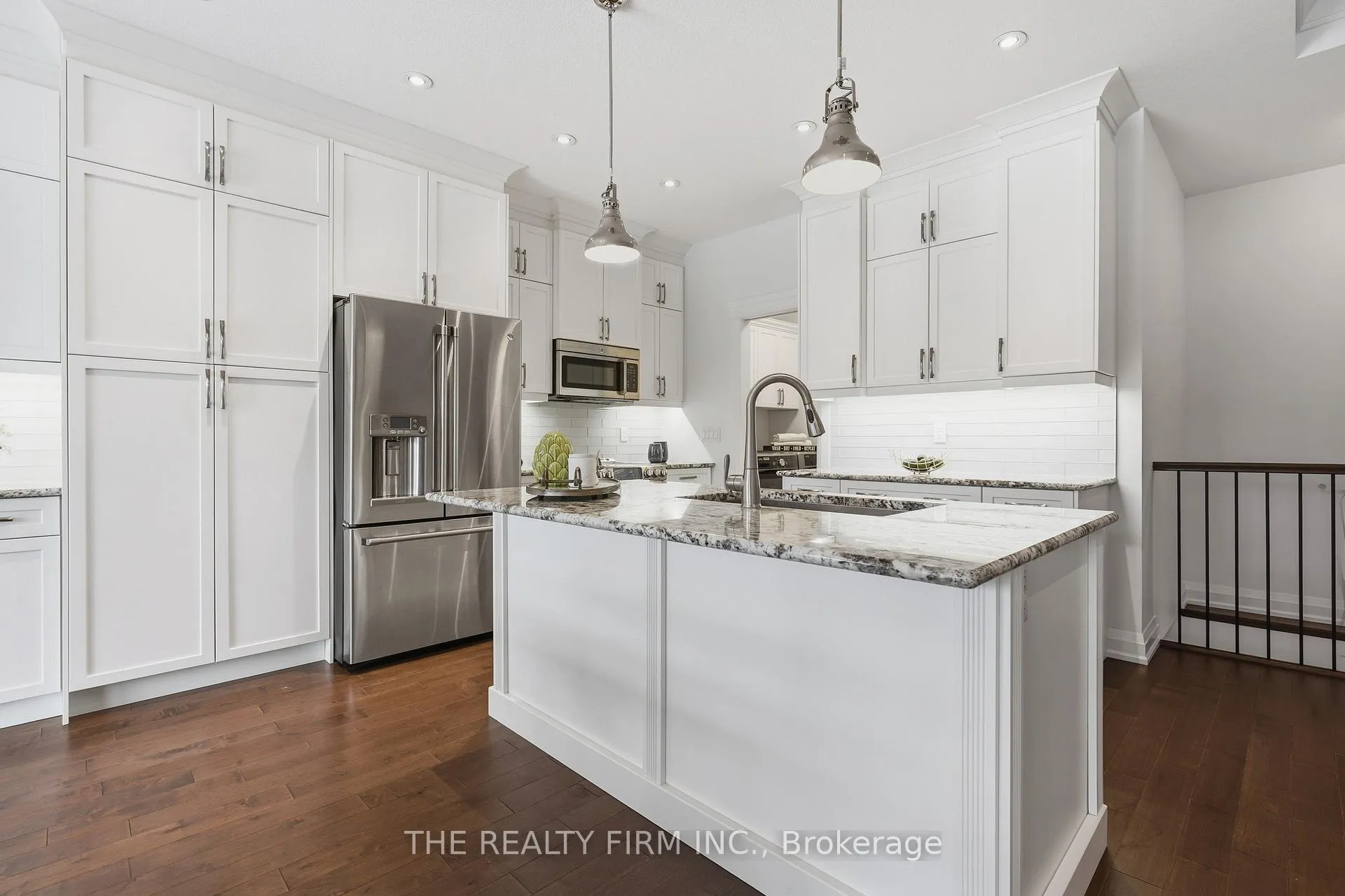 Photo 11 of 84 Collins Way, Strathroy-Caradoc, SE — HOMEH