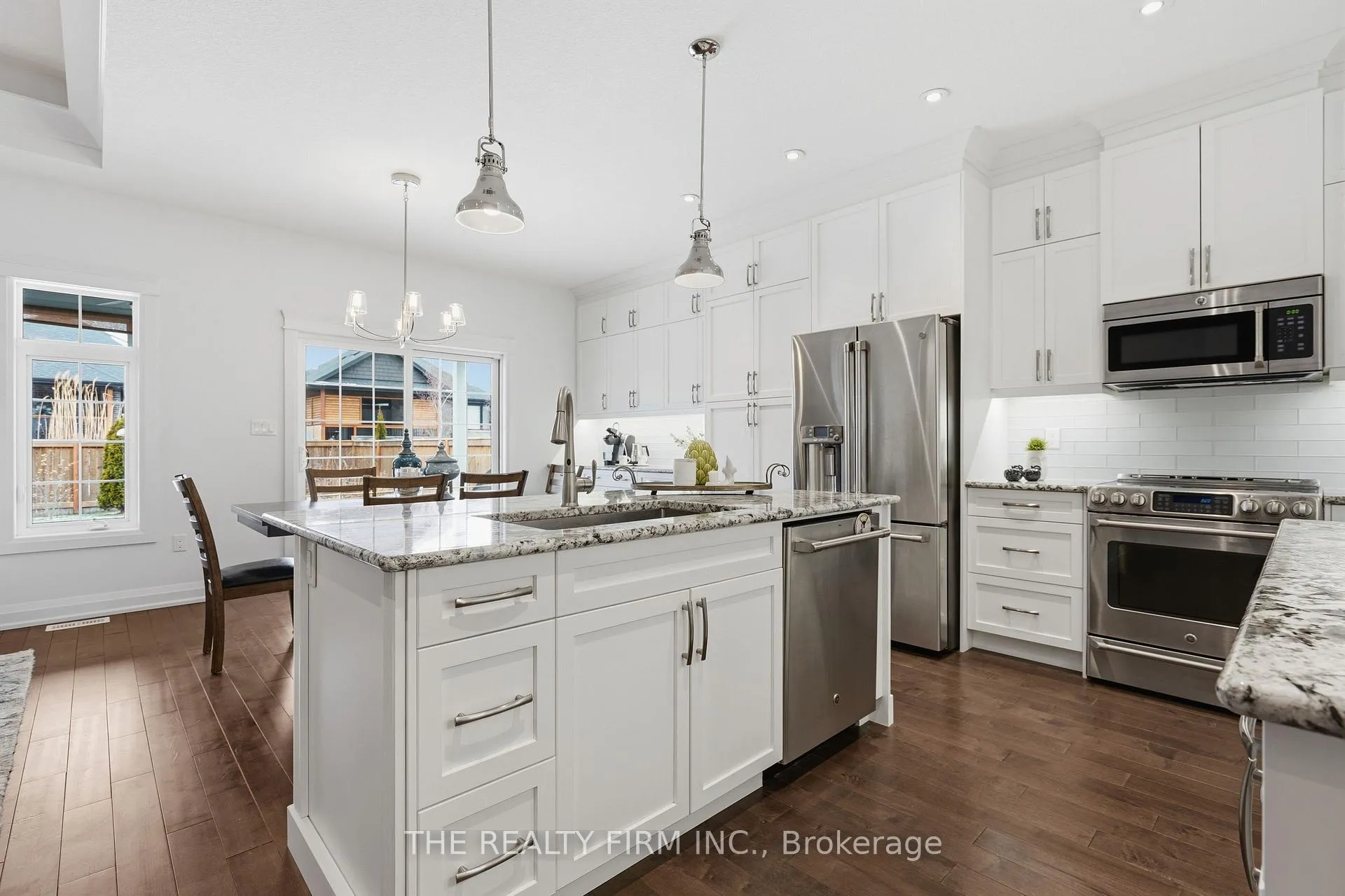Photo 13 of 84 Collins Way, Strathroy-Caradoc, SE — HOMEH