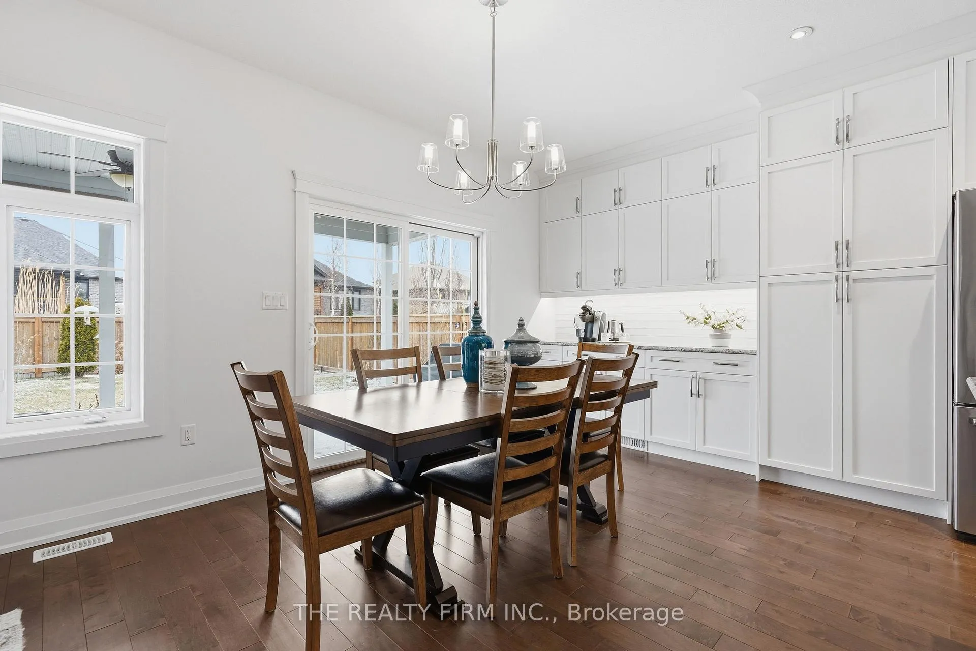Photo 15 of 84 Collins Way, Strathroy-Caradoc, SE — HOMEH