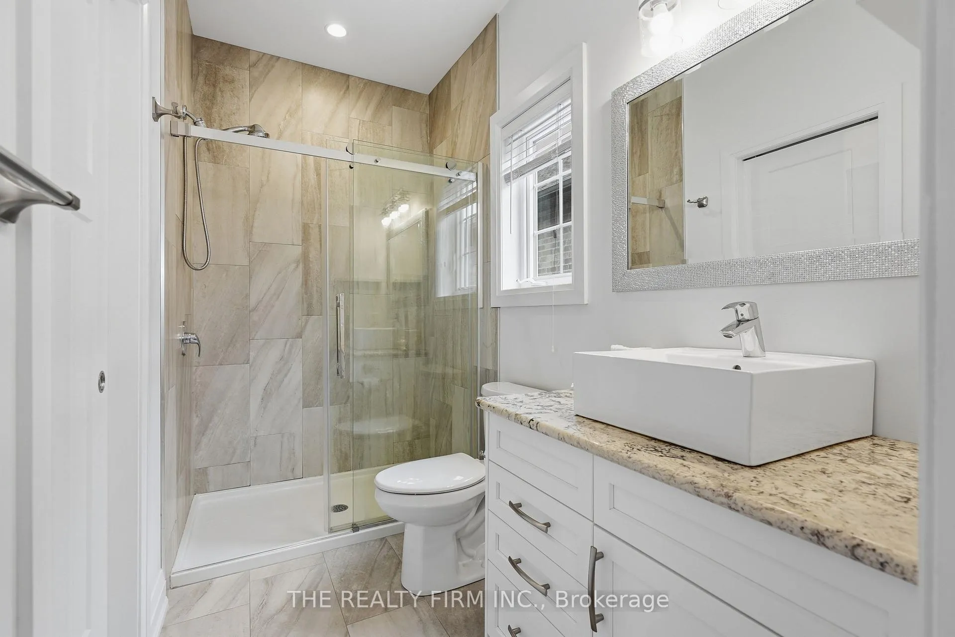 Photo 20 of 84 Collins Way, Strathroy-Caradoc, SE — HOMEH