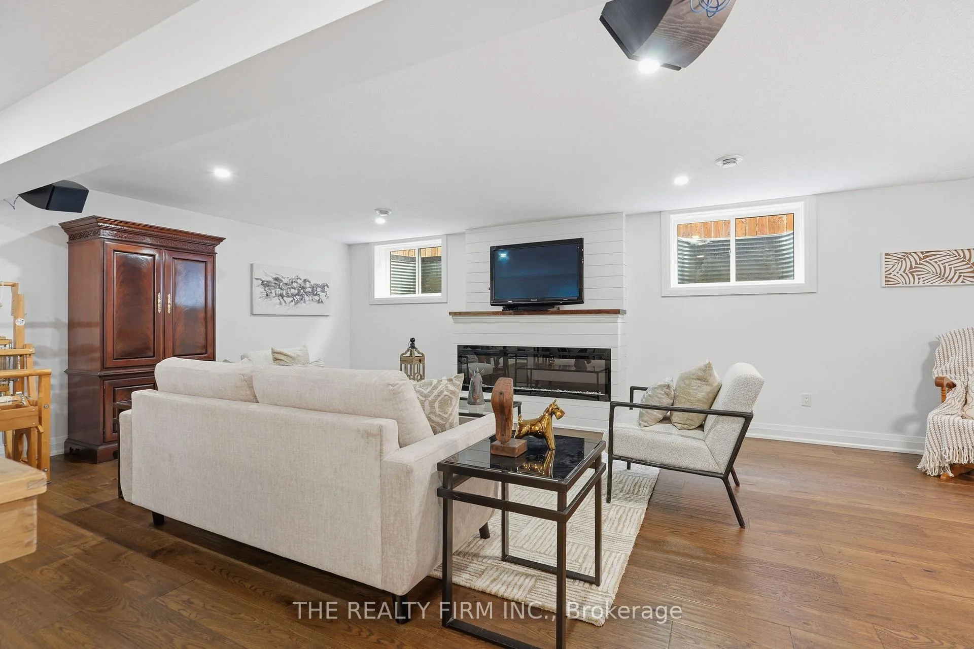 Photo 27 of 84 Collins Way, Strathroy-Caradoc, SE — HOMEH