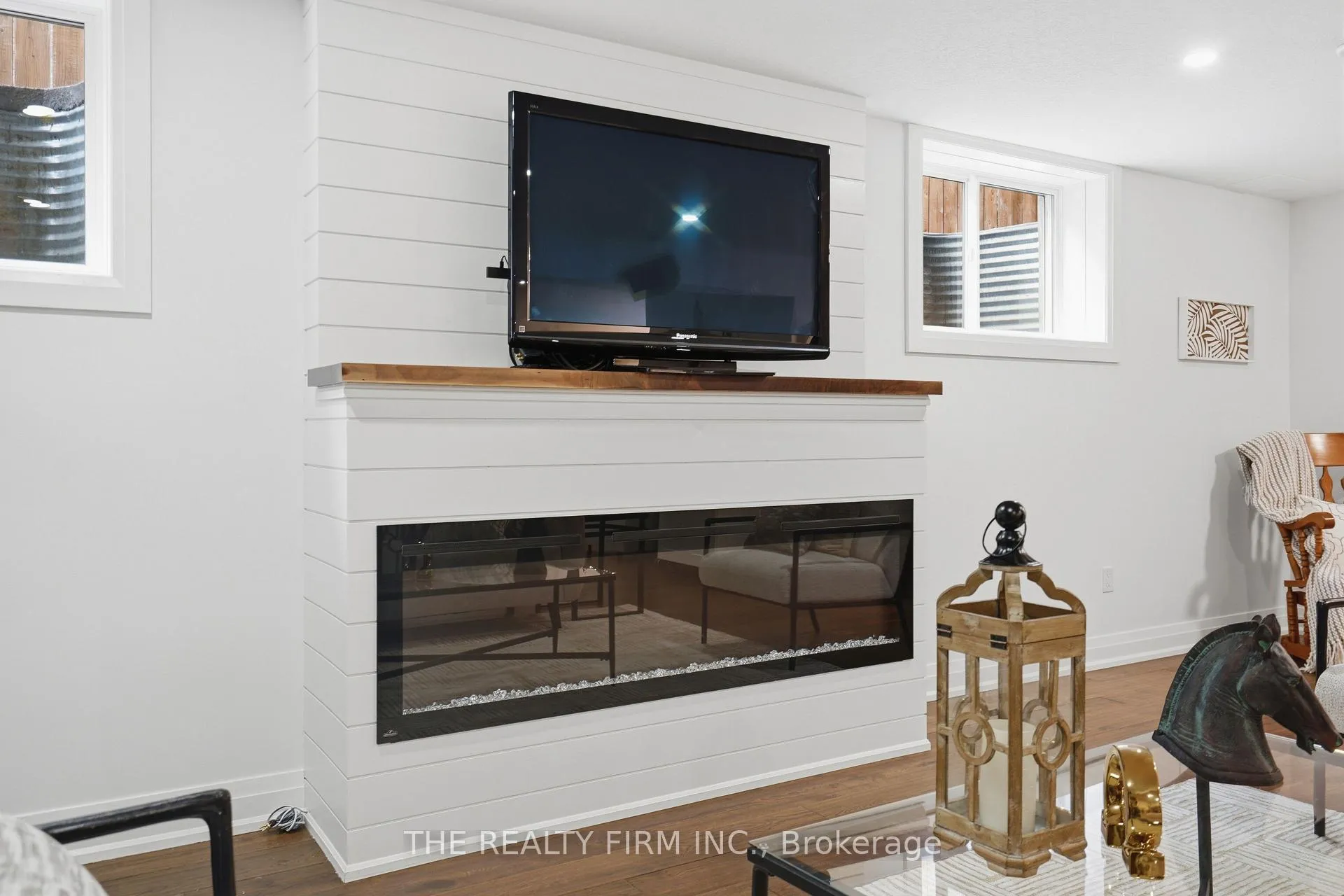 Photo 29 of 84 Collins Way, Strathroy-Caradoc, SE — HOMEH
