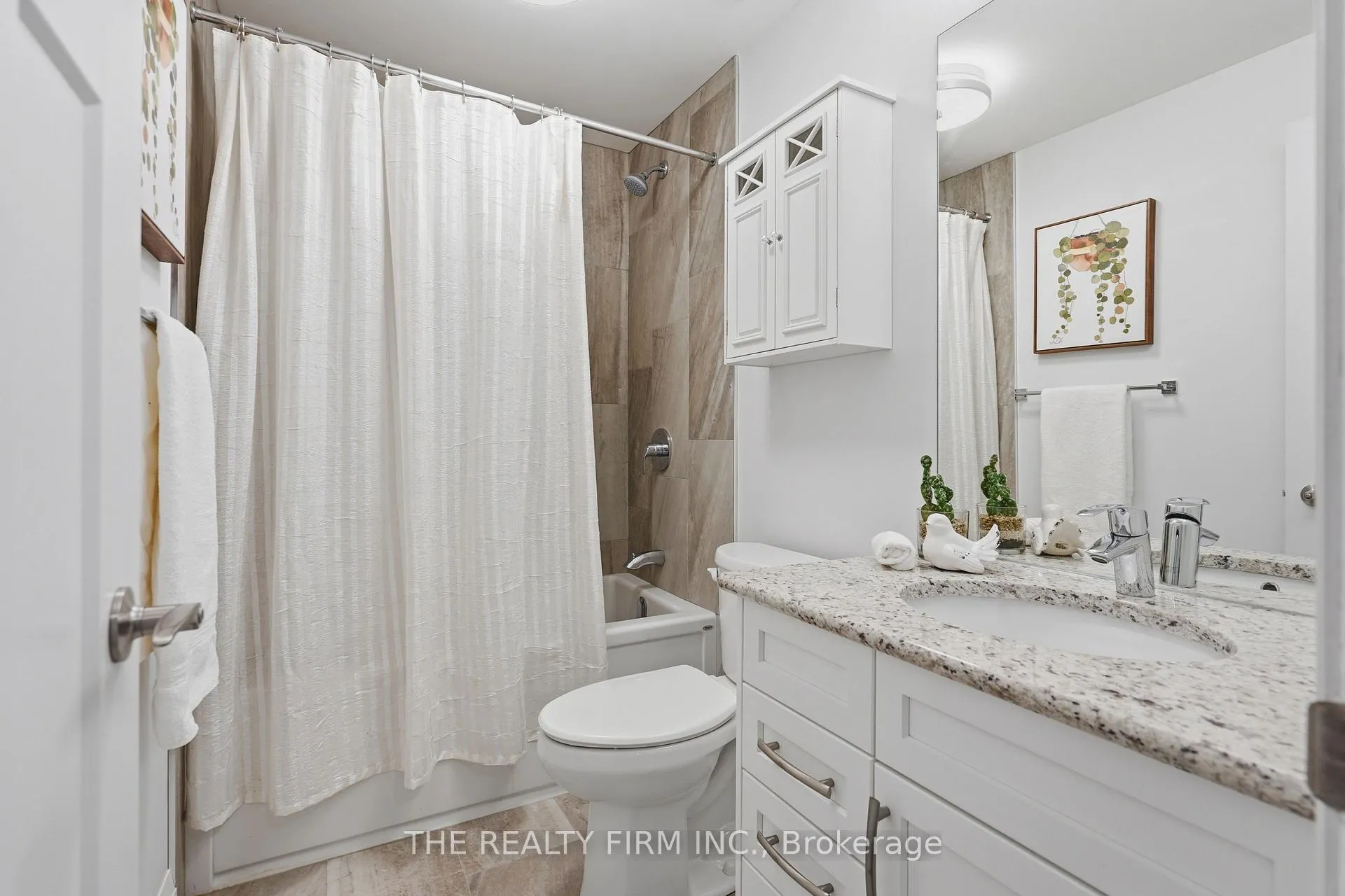 Photo 37 of 84 Collins Way, Strathroy-Caradoc, SE — HOMEH
