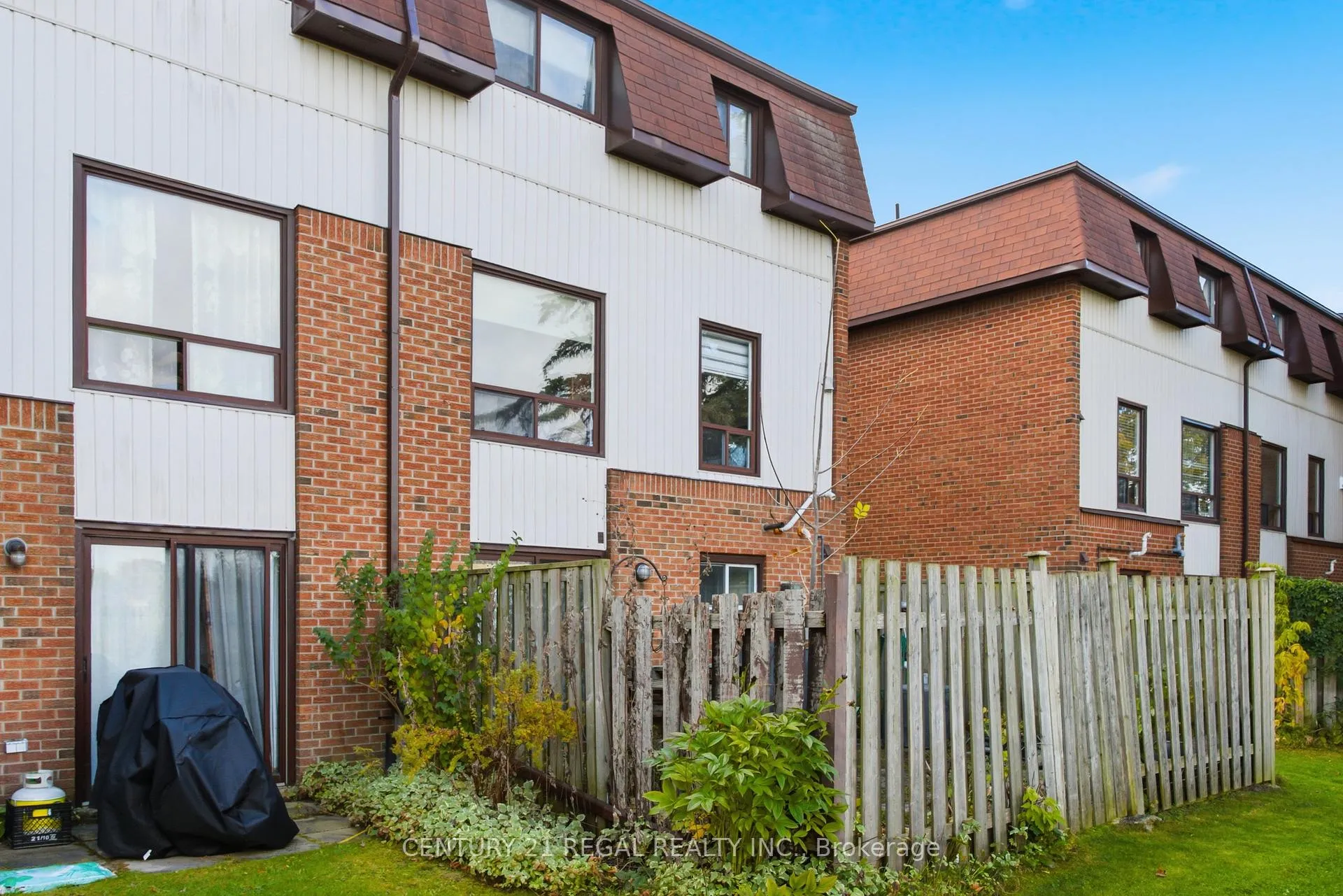 Photo 9 of Unit 7, 765 Oklahoma Drive, Pickering, West Shore — HOMEH