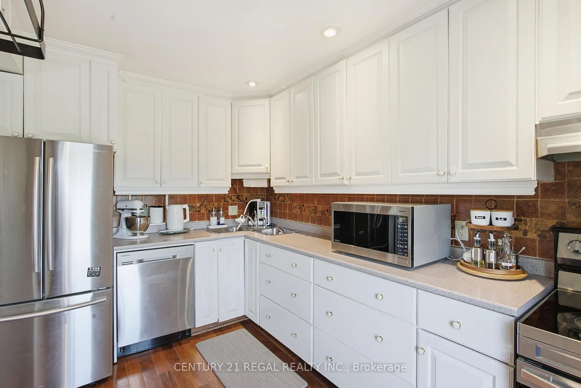 Photo 15 of Unit 7, 765 Oklahoma Drive, Pickering, West Shore — HOMEH