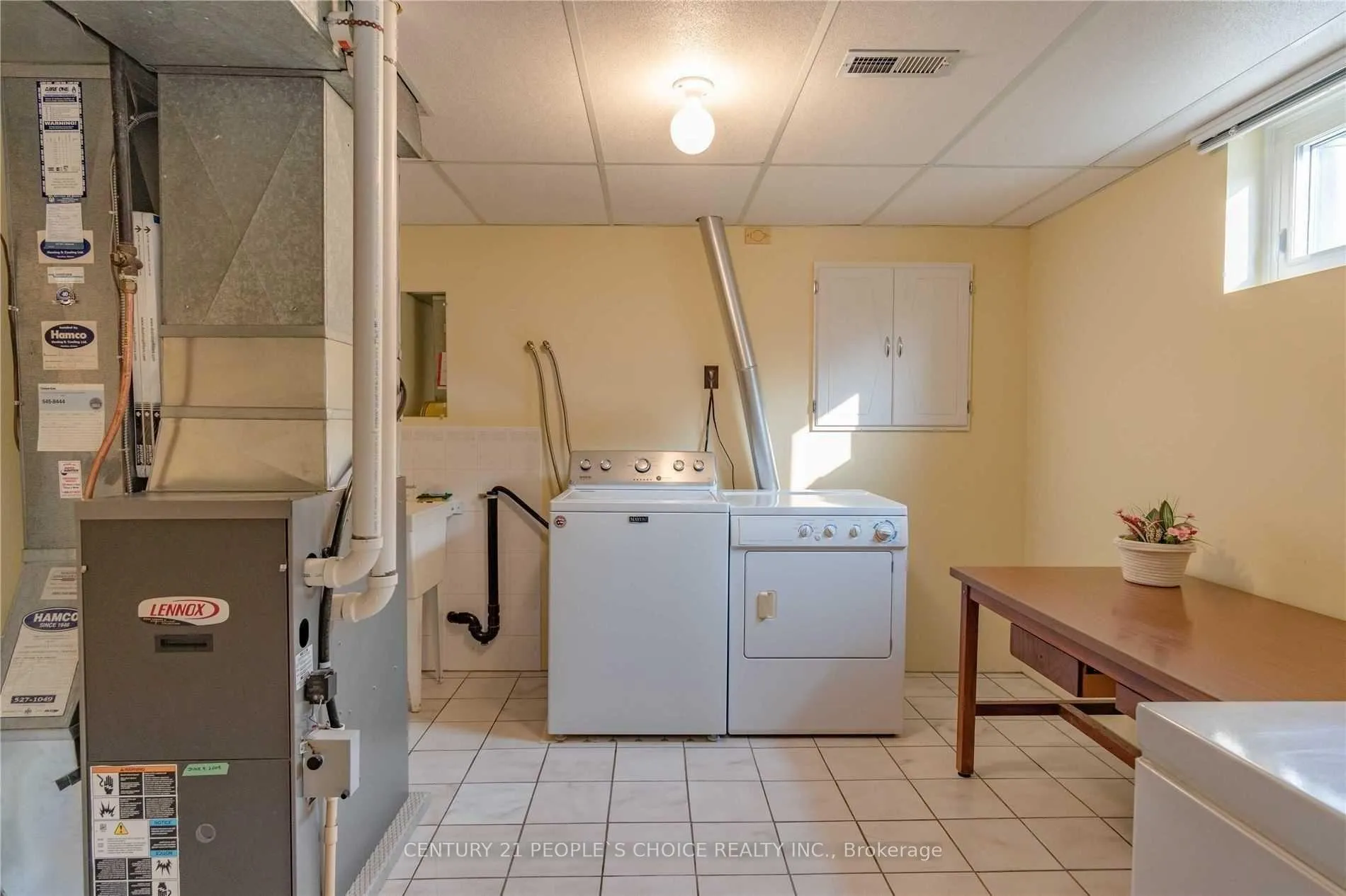 Photo 11 of 25 Darlington Drive, Hamilton, Gilbert — HOMEH