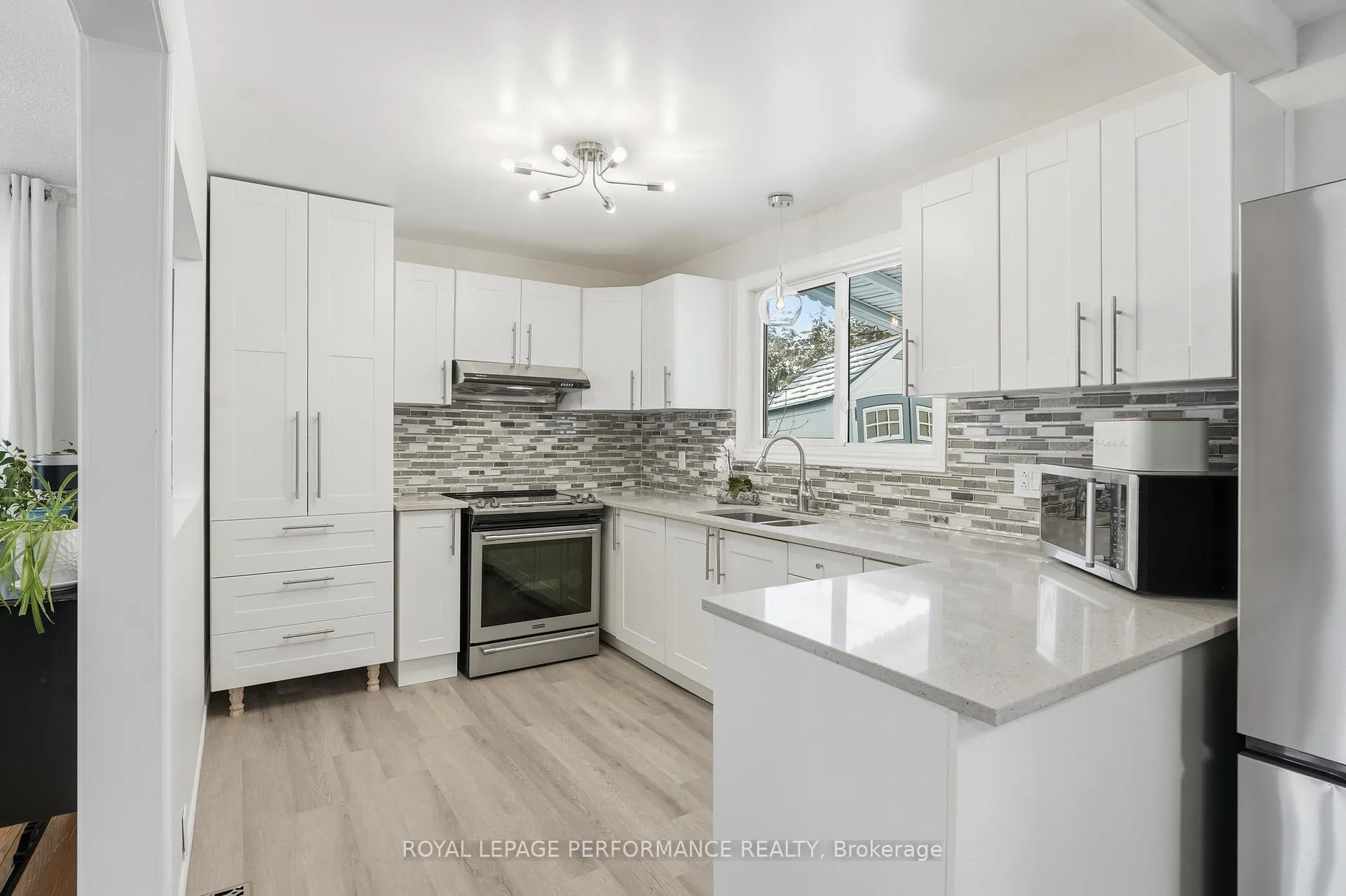 Photo 13 of 62 Bearbrook Road, Ottawa, Blackburn Hamlet — HOMEH