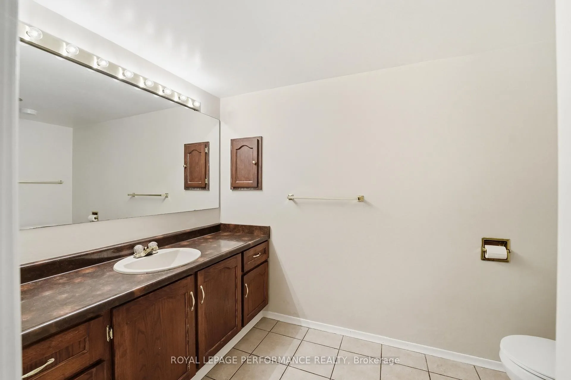 Photo 32 of 62 Bearbrook Road, Ottawa, Blackburn Hamlet — HOMEH