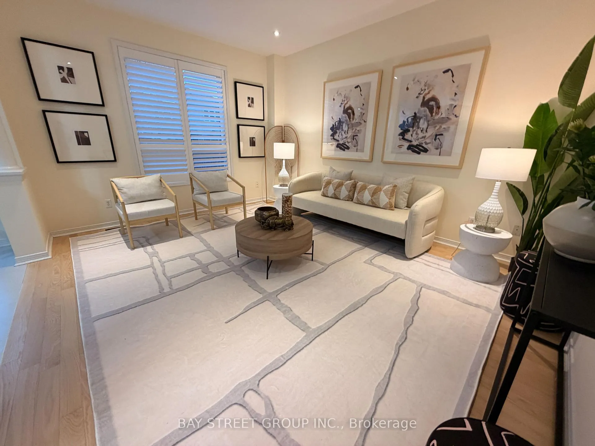 Photo 6 of 26 Campden Place, Markham, Berczy — HOMEH