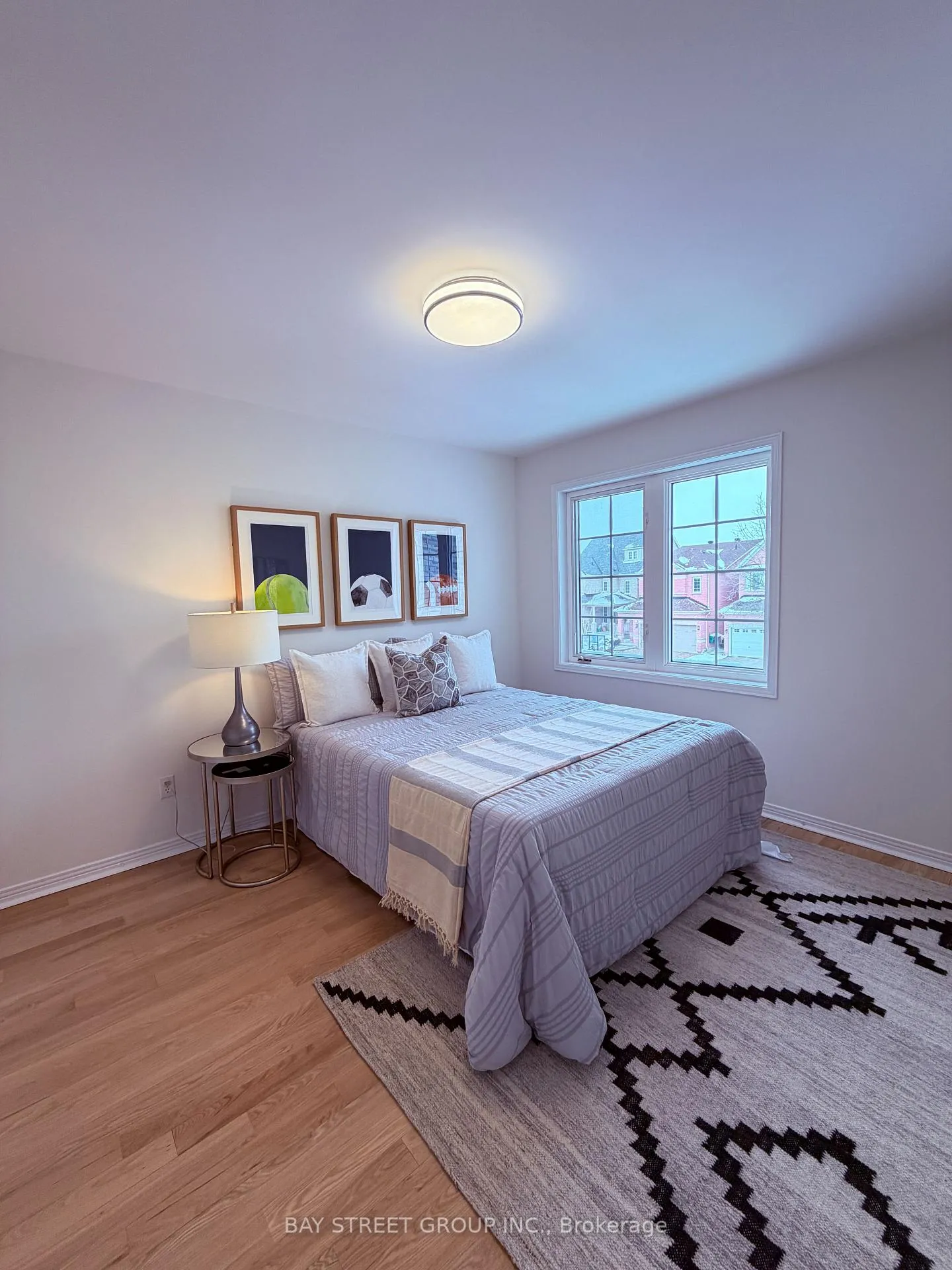 Photo 14 of 26 Campden Place, Markham, Berczy — HOMEH
