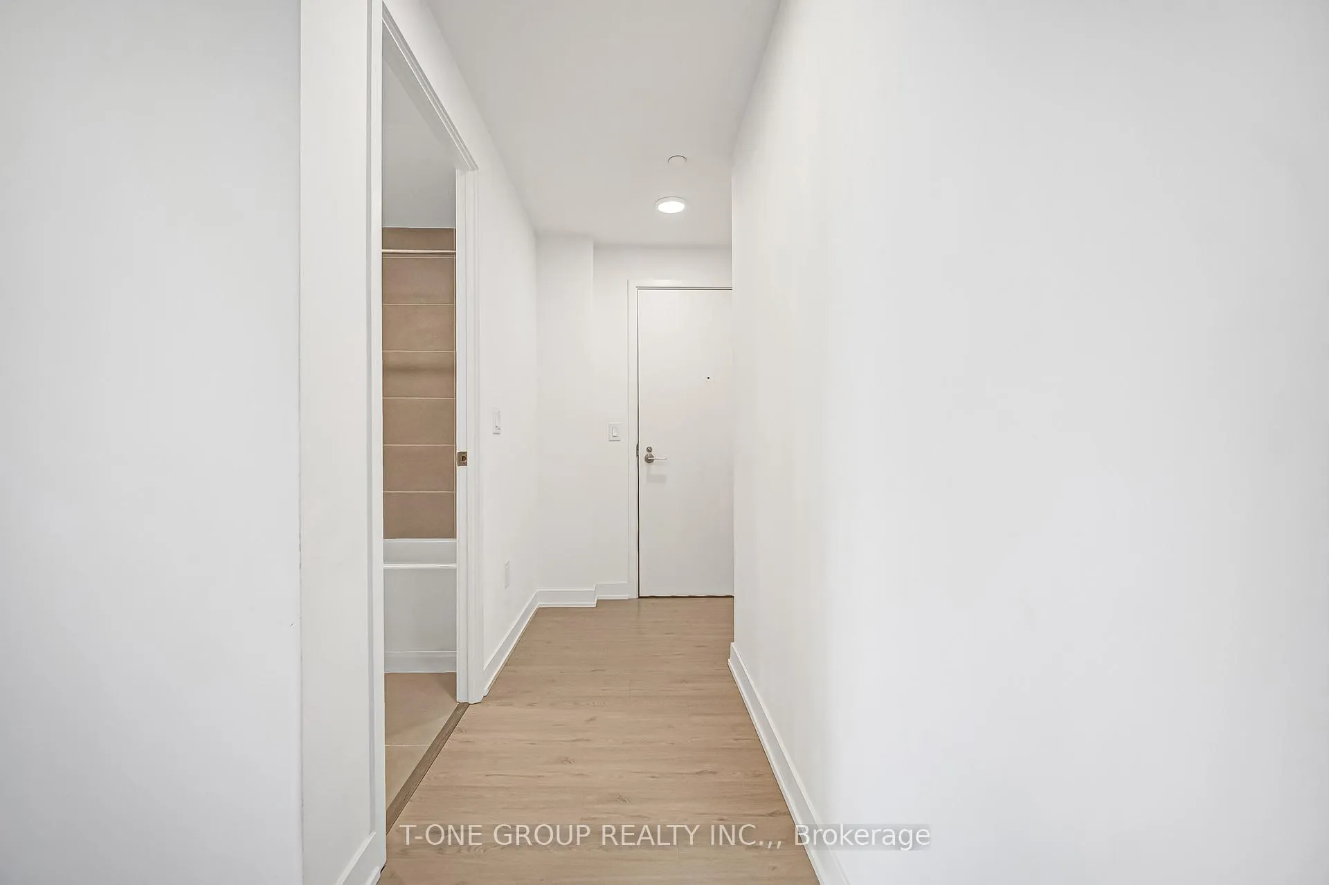 Photo 12 of Unit 2605, 65 Mutual Street, Toronto, Church-Yonge Corridor — HOMEH