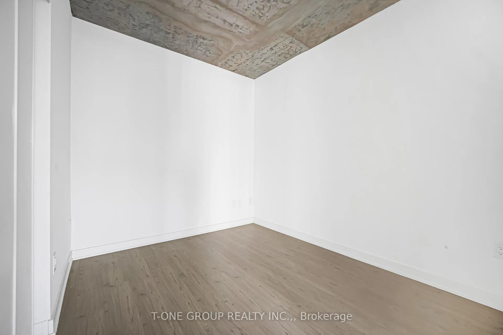 Photo 19 of Unit 2605, 65 Mutual Street, Toronto, Church-Yonge Corridor — HOMEH