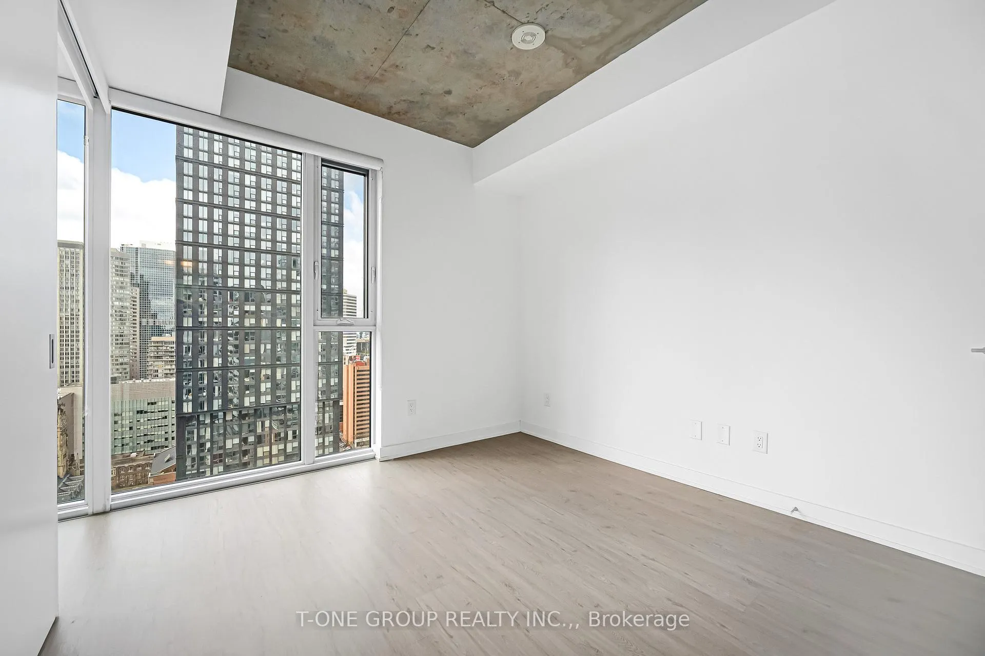 Photo 28 of Unit 2605, 65 Mutual Street, Toronto, Church-Yonge Corridor — HOMEH