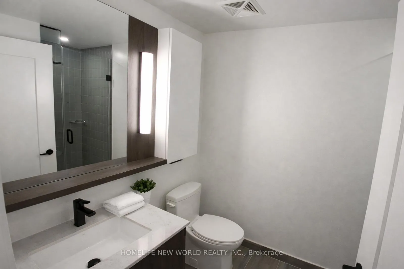 Photo 9 of Unit 306, 5 Defries Street, Toronto, Regent Park — HOMEH