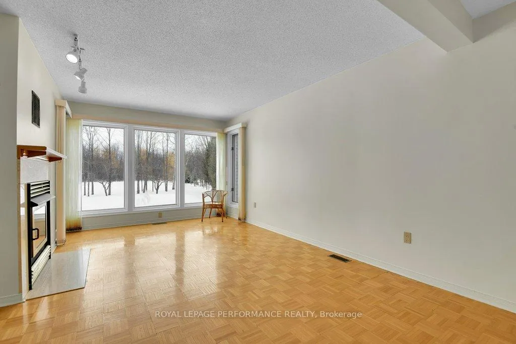 Photo 12 of 4540 Piperville Road, Ottawa, Carlsbad Springs — HOMEH