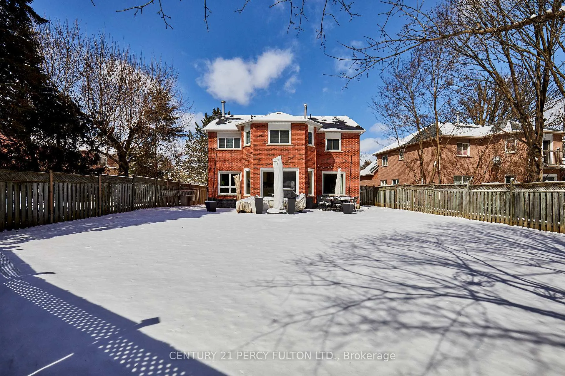 Photo 8 of 581 Carlton Road, Markham, Unionville — HOMEH