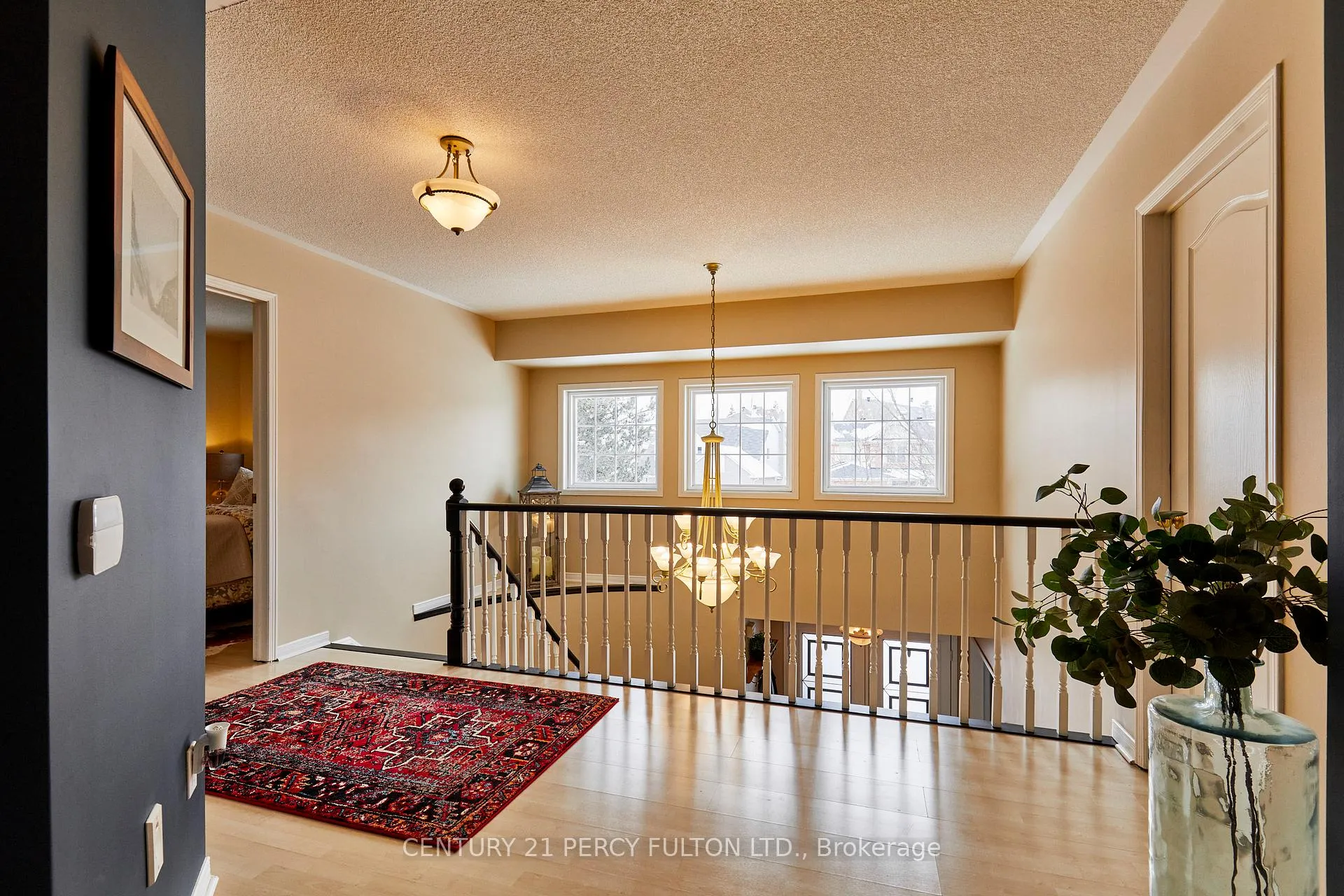 Photo 24 of 581 Carlton Road, Markham, Unionville — HOMEH