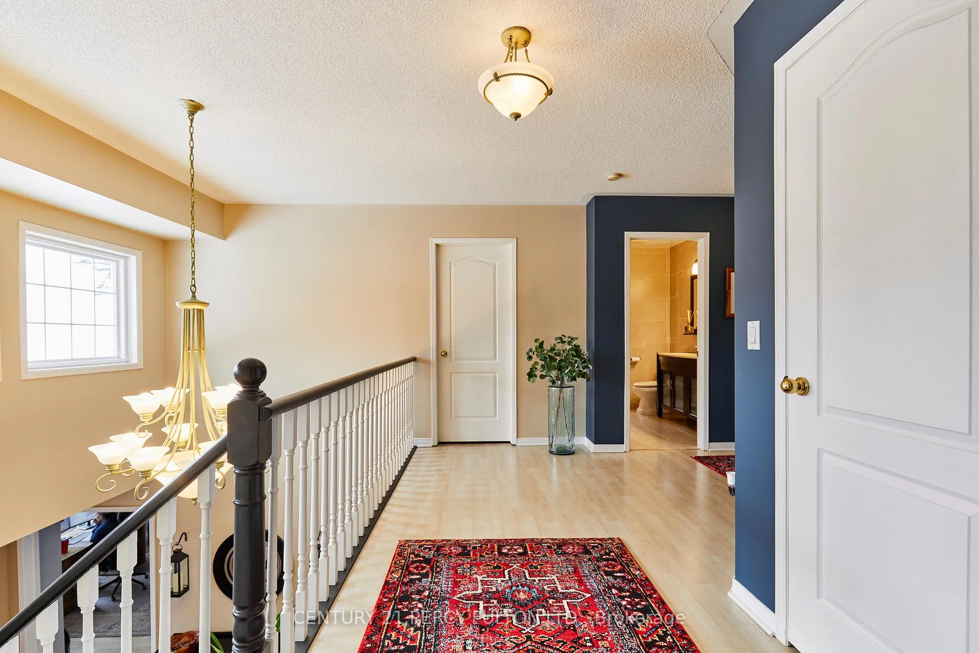 Photo 25 of 581 Carlton Road, Markham, Unionville — HOMEH
