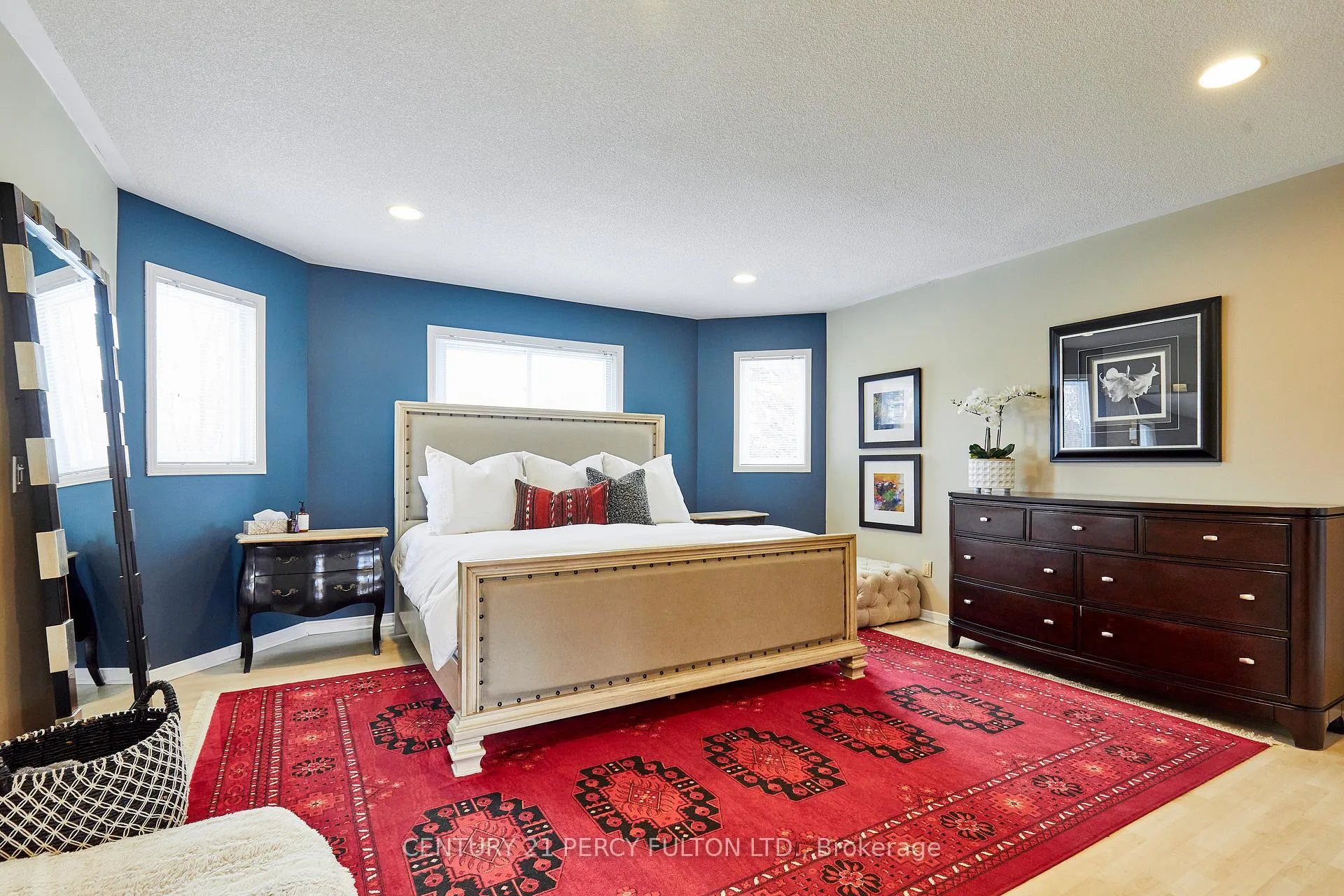 Photo 28 of 581 Carlton Road, Markham, Unionville — HOMEH