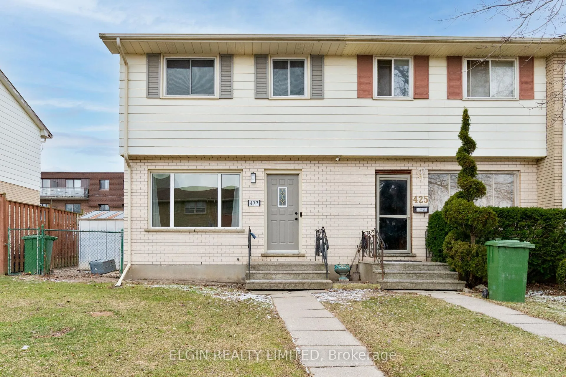 Photo 2 of 427 Forest Avenue, St. Thomas — HOMEH