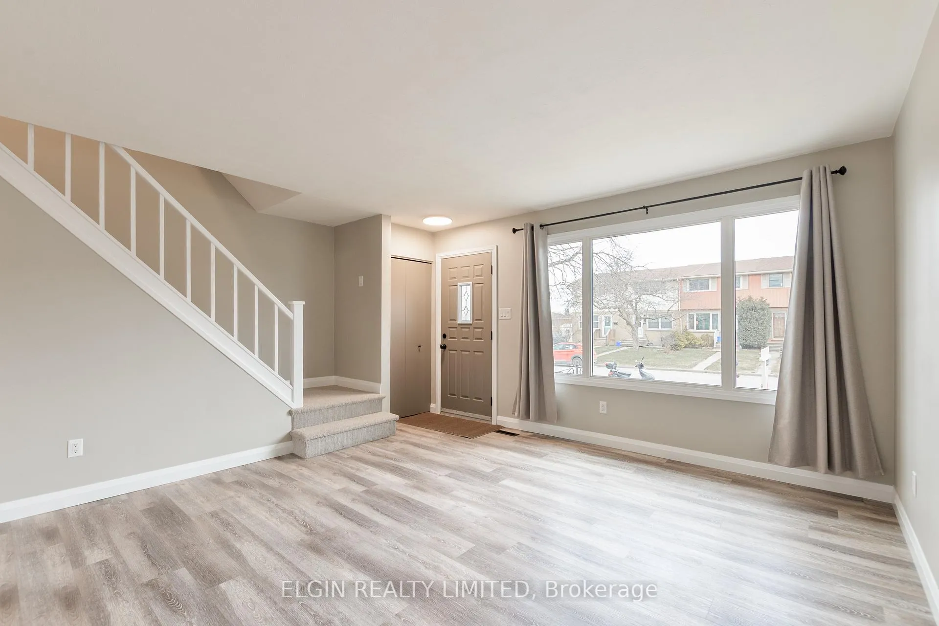 Photo 7 of 427 Forest Avenue, St. Thomas — HOMEH