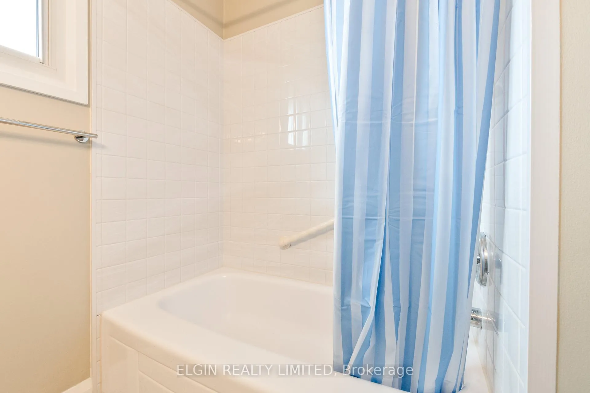 Photo 26 of 427 Forest Avenue, St. Thomas — HOMEH