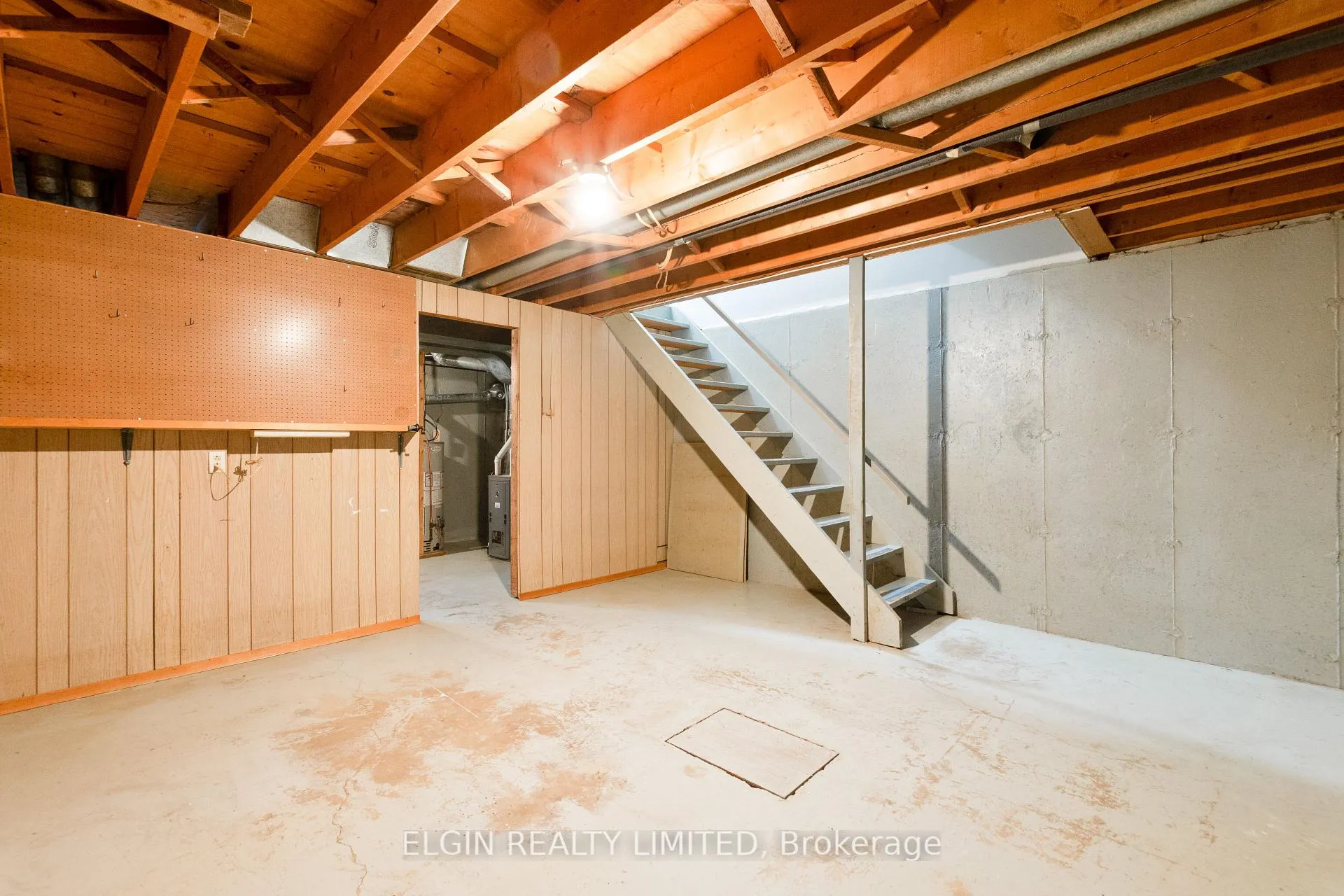 Photo 28 of 427 Forest Avenue, St. Thomas — HOMEH