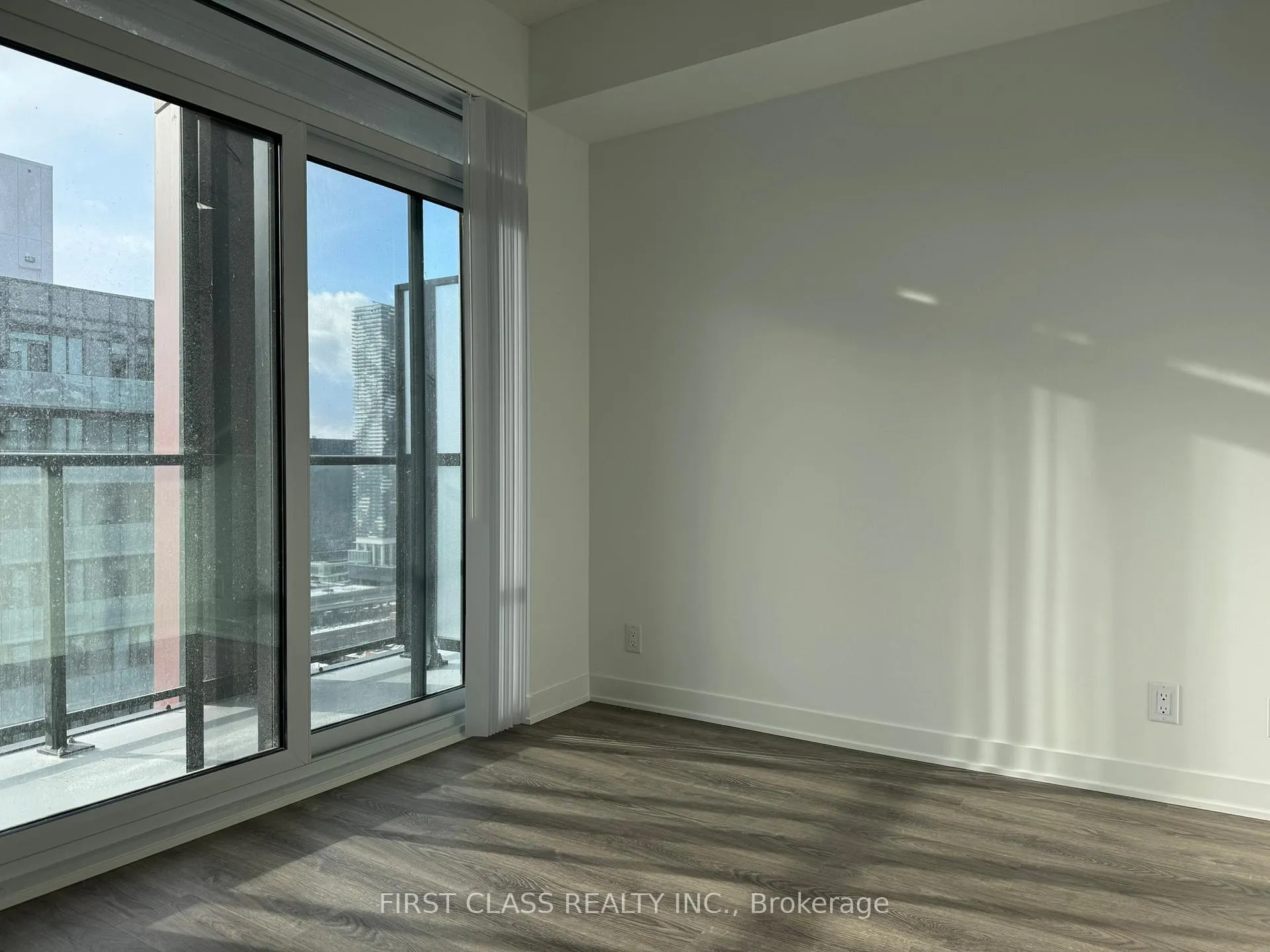 Photo 8 of Unit 3306, 180 Front Street E, Toronto, Moss Park — HOMEH