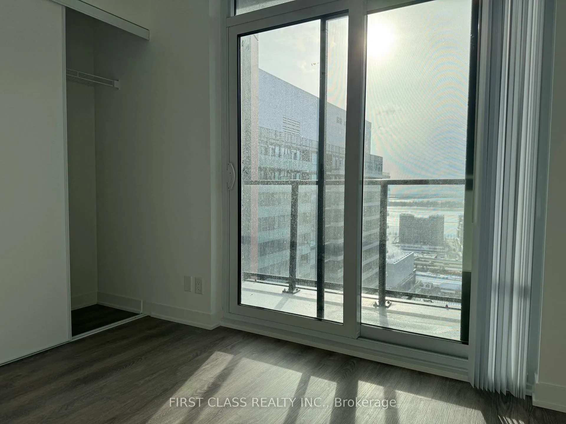 Photo 11 of Unit 3306, 180 Front Street E, Toronto, Moss Park — HOMEH