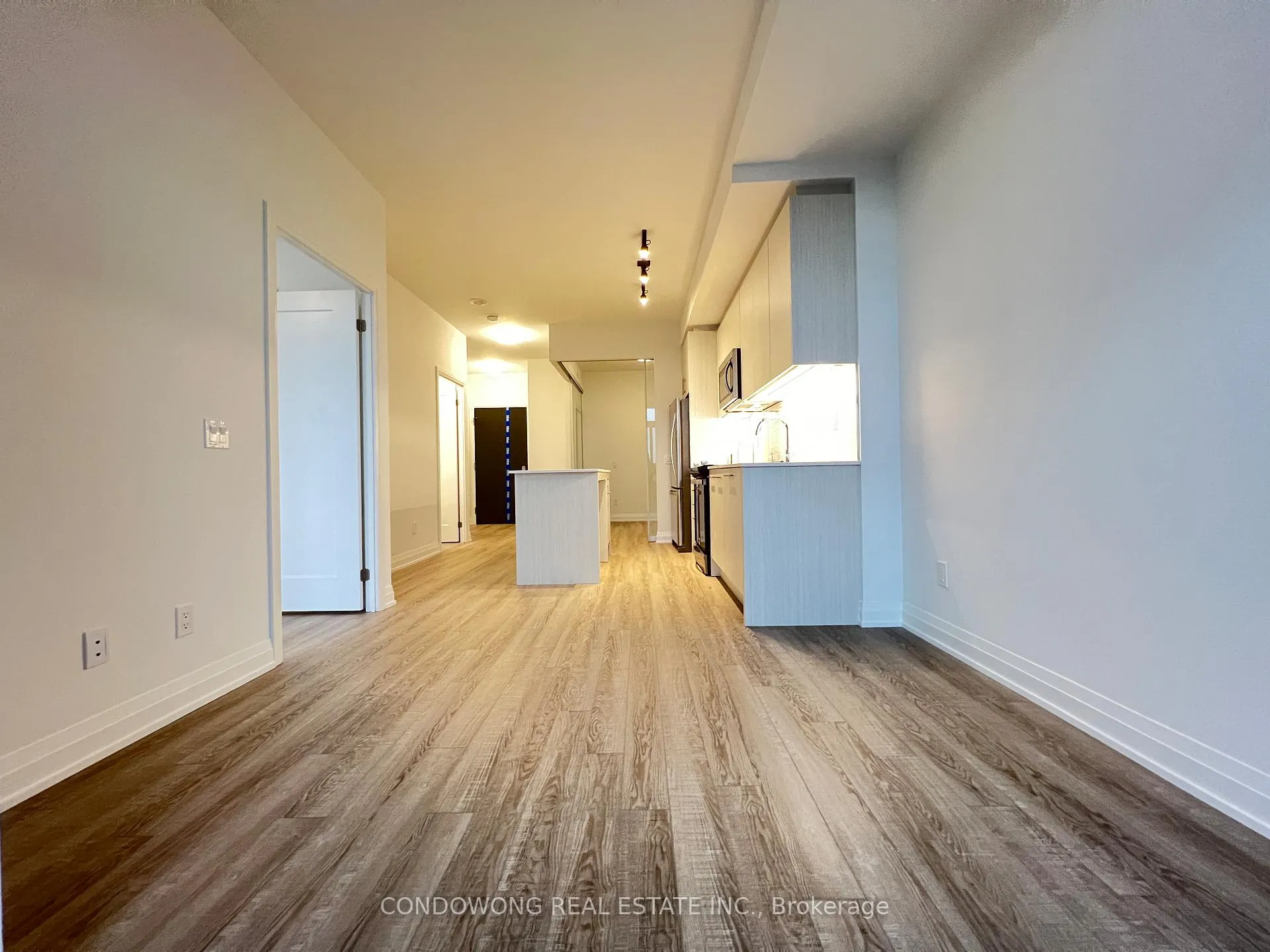 Photo 4 of Unit 1210, 286 Main Street, Toronto, East End-Danforth — HOMEH