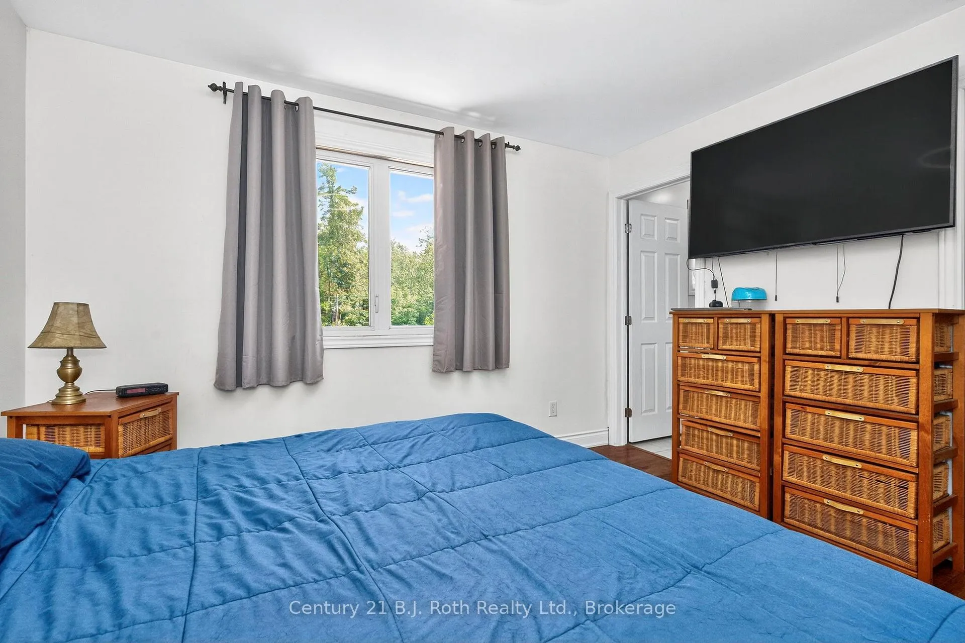 Photo 14 of 161 Forest Harbour Parkway, Tay, Rural Tay — HOMEH
