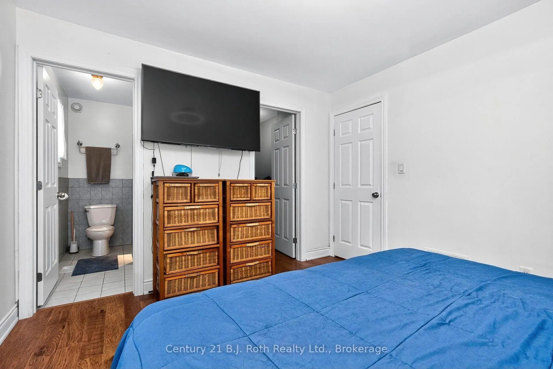 Photo 15 of 161 Forest Harbour Parkway, Tay, Rural Tay — HOMEH