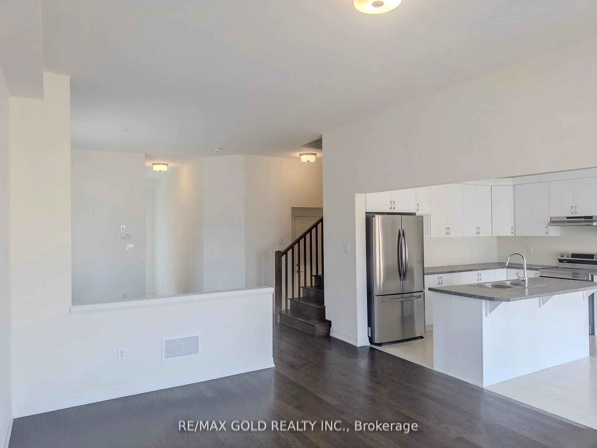 Photo 3 of 75 George Brier Drive, Brant, Paris — HOMEH