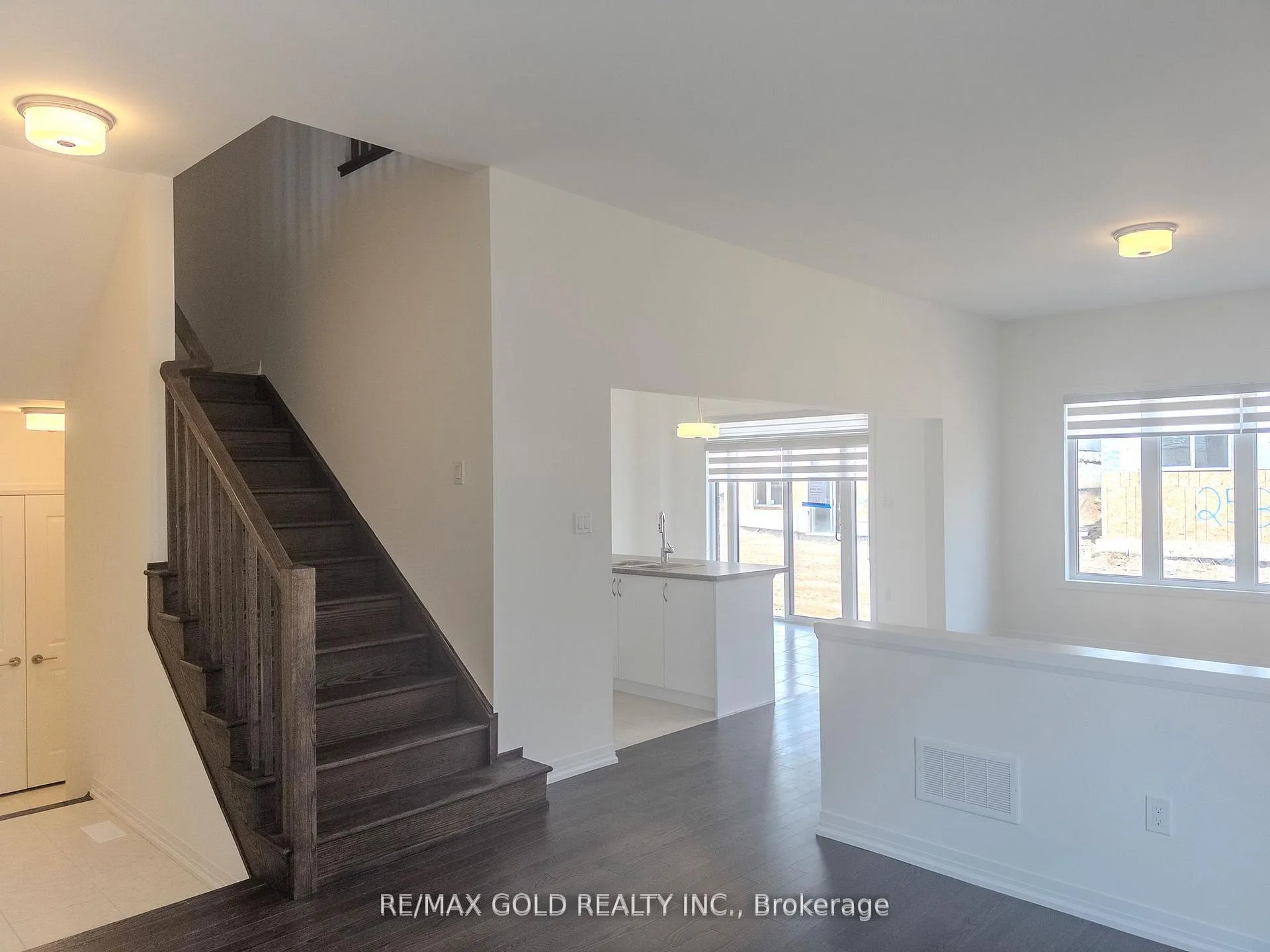 Photo 6 of 75 George Brier Drive, Brant, Paris — HOMEH
