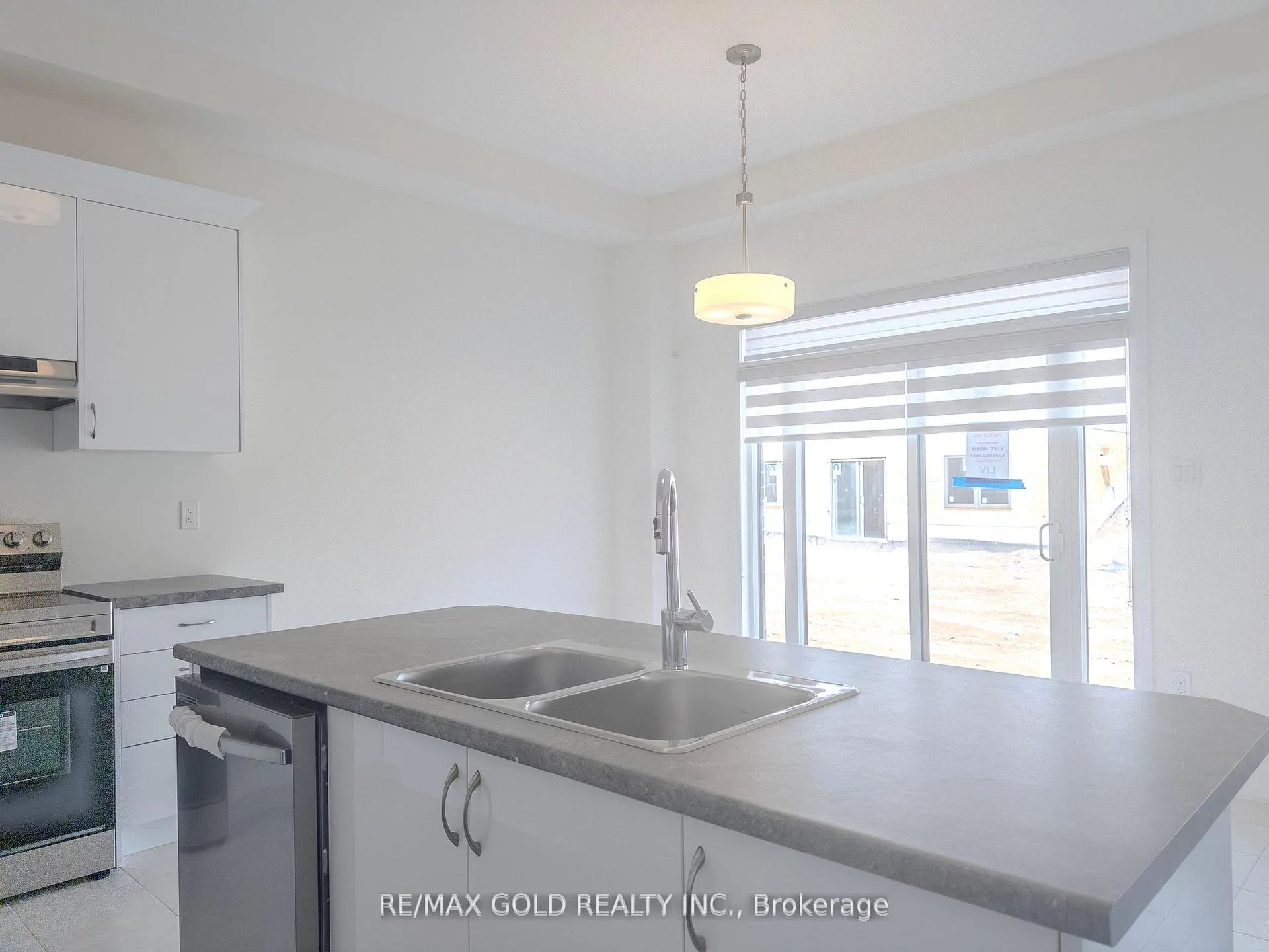 Photo 8 of 75 George Brier Drive, Brant, Paris — HOMEH