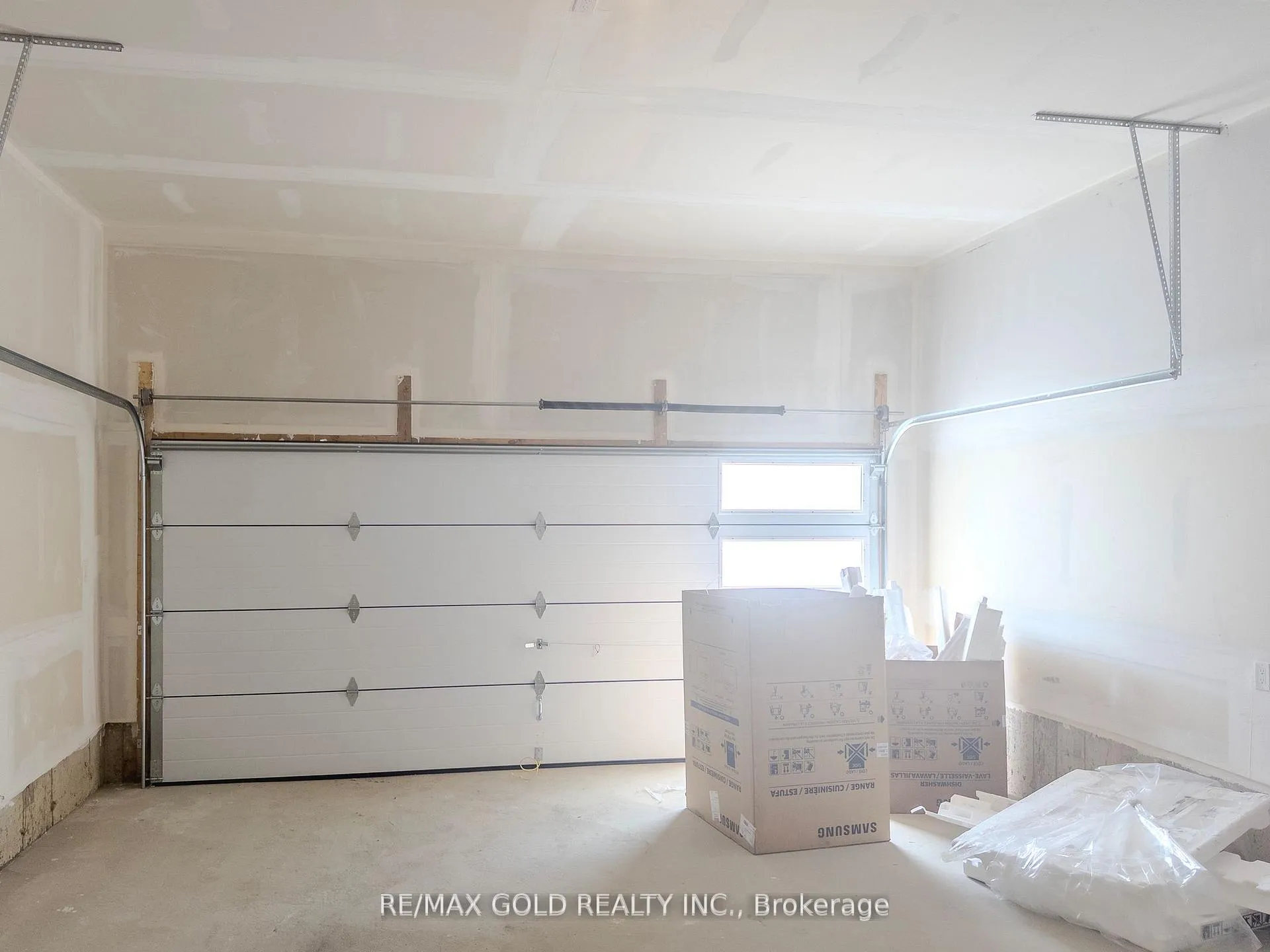 Photo 14 of 75 George Brier Drive, Brant, Paris — HOMEH