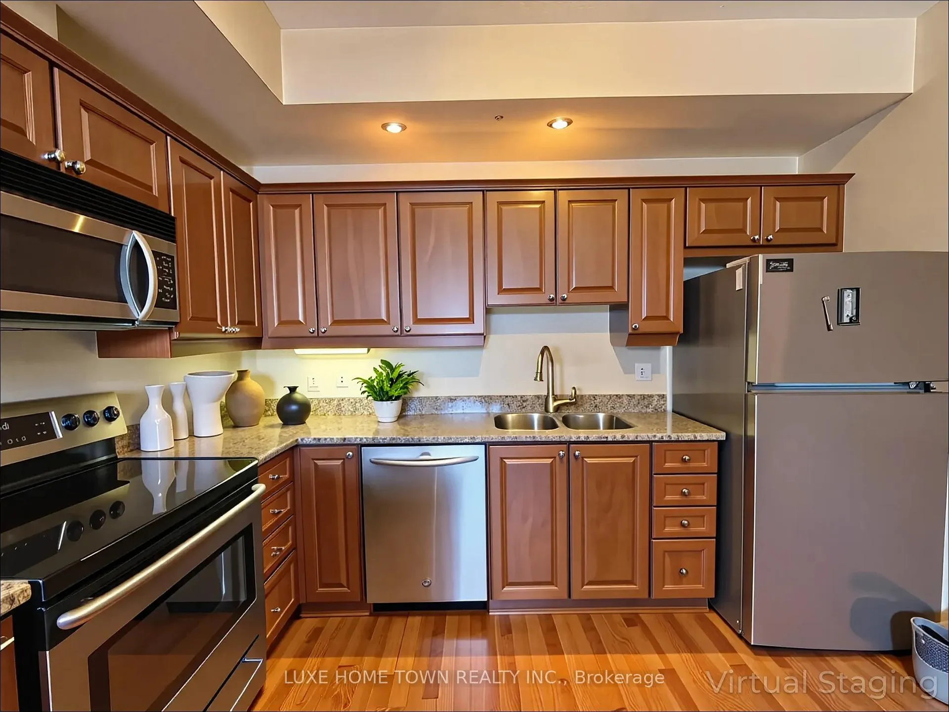 Photo 9 of Unit 710, 135 James Street S, Hamilton, Corktown — HOMEH