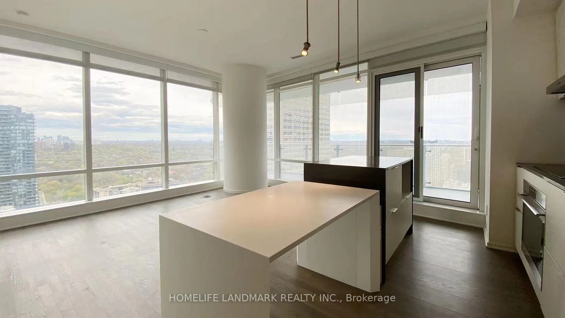 Photo 3 of Unit 2601, 1 Bloor Street E, Toronto, Church-Yonge Corridor — HOMEH
