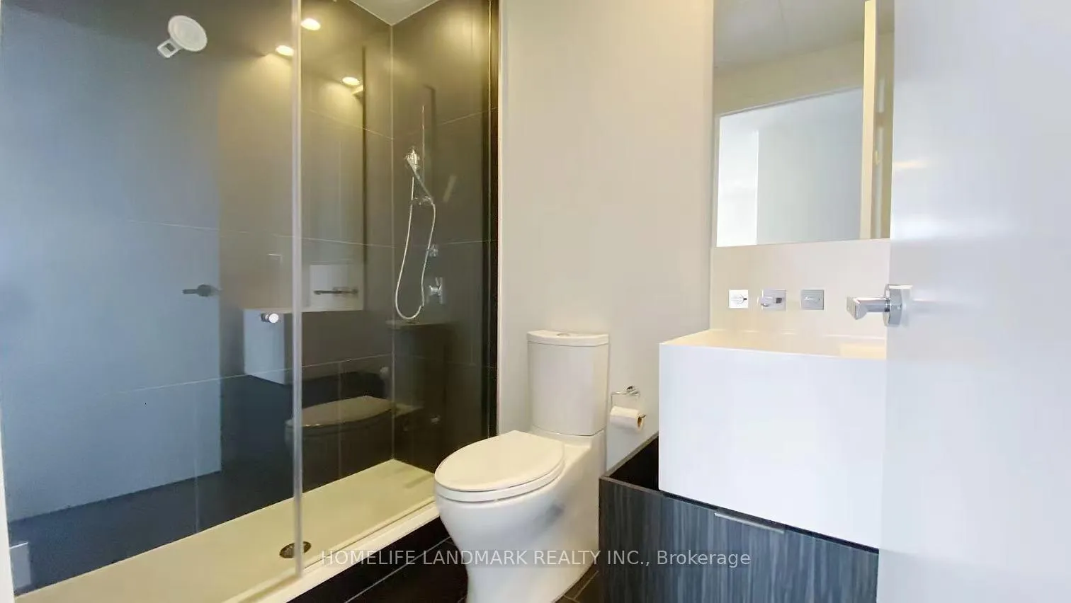 Photo 8 of Unit 2601, 1 Bloor Street E, Toronto, Church-Yonge Corridor — HOMEH