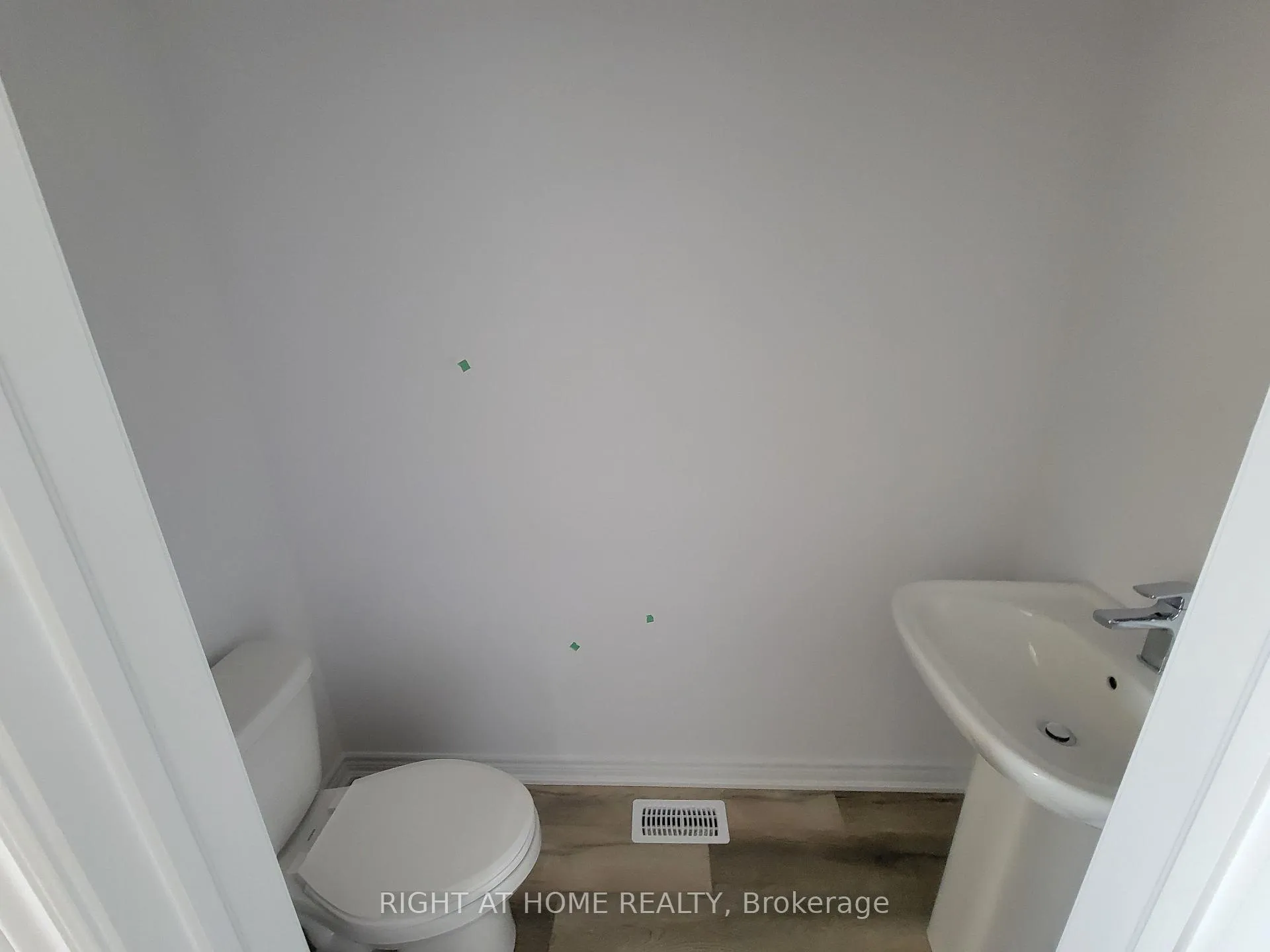 Photo 8 of Unit 12, 120 Court Drive, Brant, Paris — HOMEH