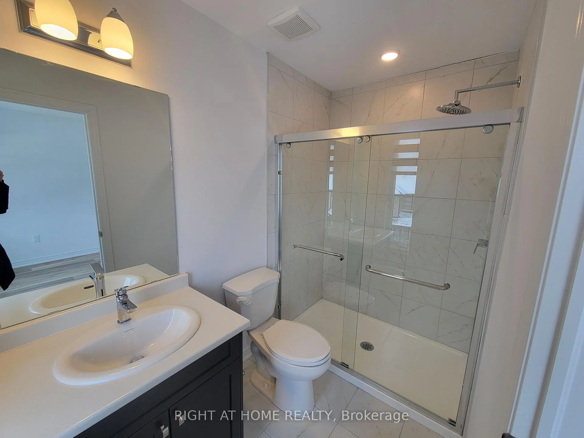 Photo 11 of Unit 12, 120 Court Drive, Brant, Paris — HOMEH