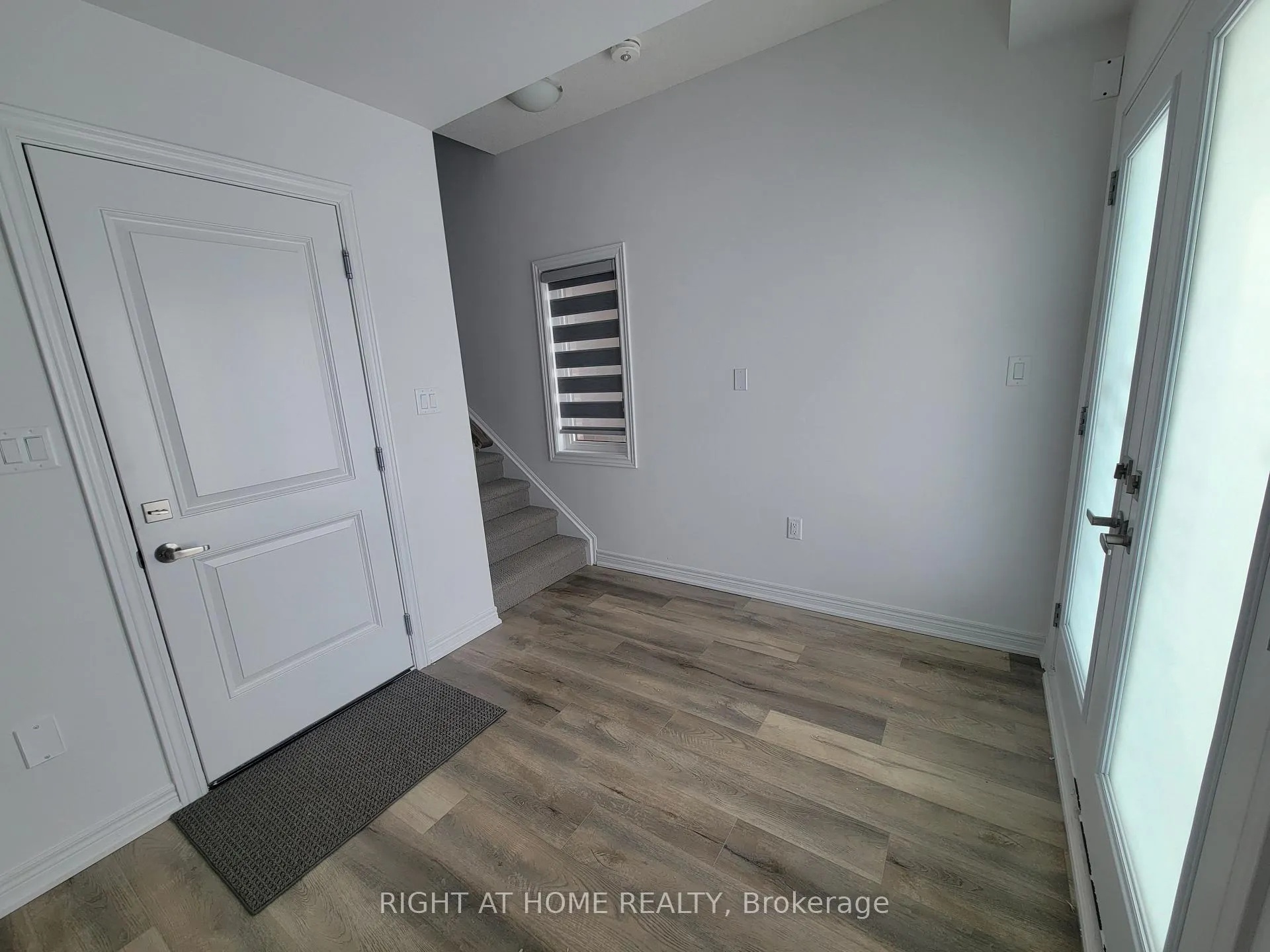 Photo 19 of Unit 12, 120 Court Drive, Brant, Paris — HOMEH