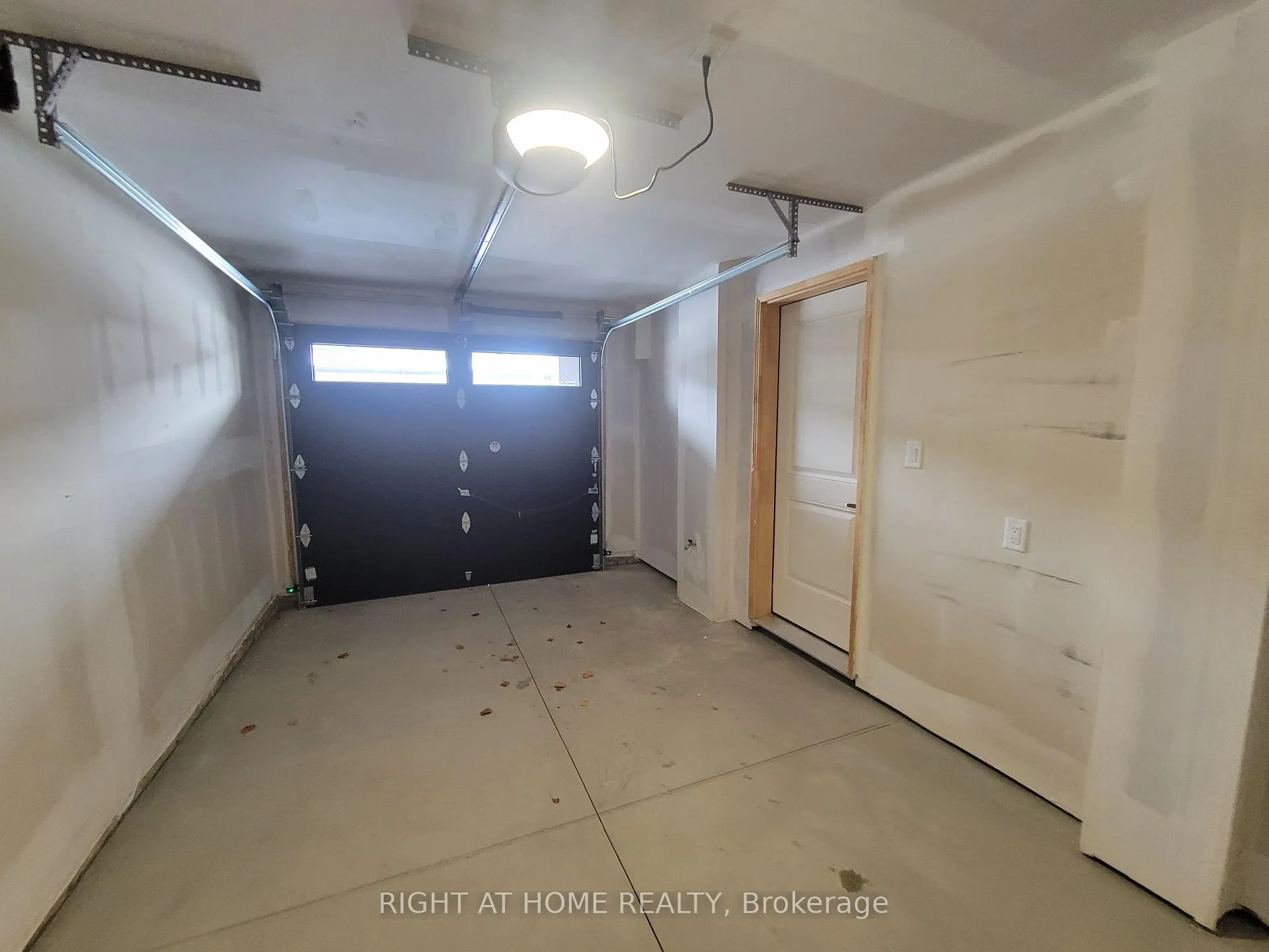 Photo 21 of Unit 12, 120 Court Drive, Brant, Paris — HOMEH