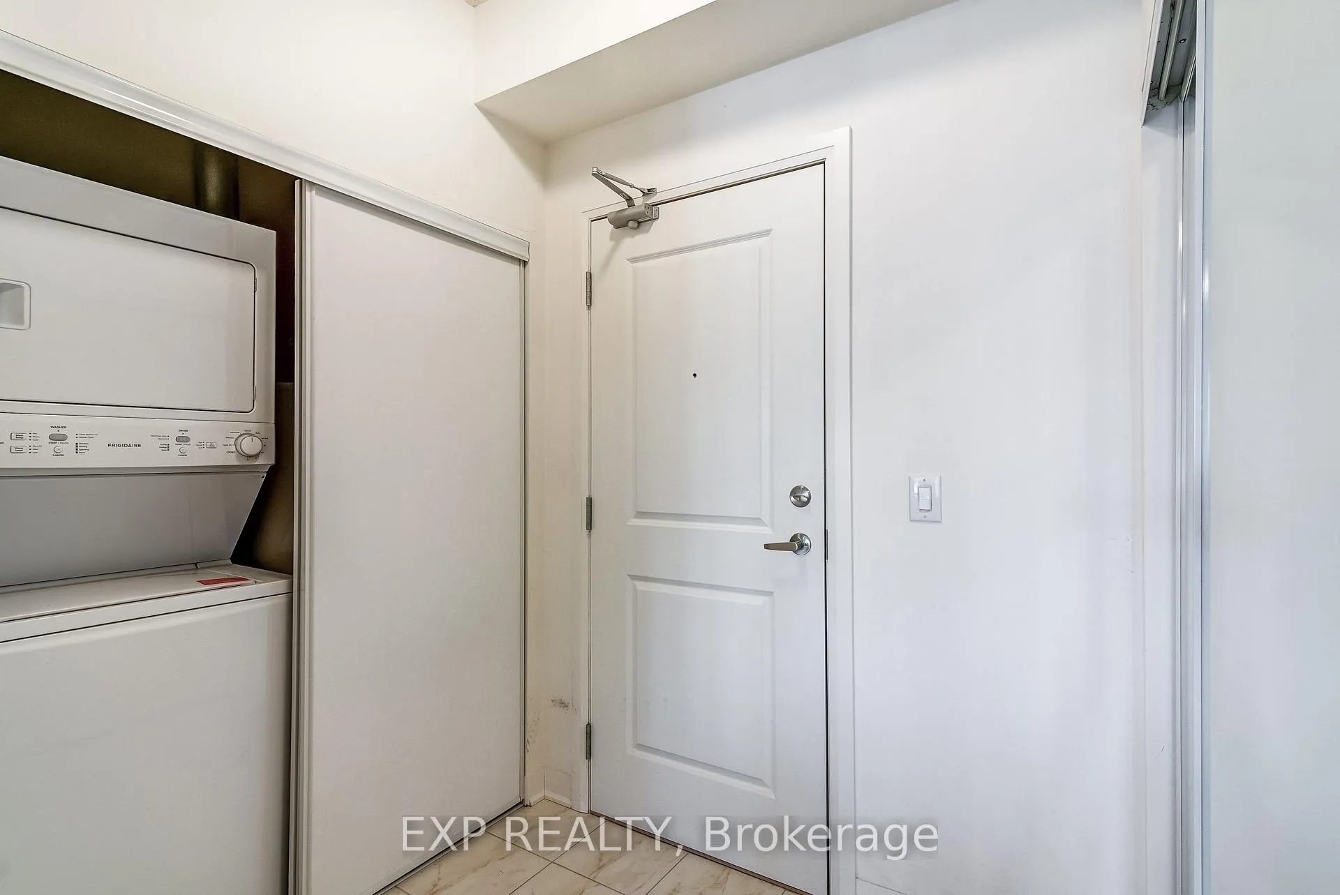Photo 7 of Unit 401, 80 Shipway Avenue, Clarington, Newcastle — HOMEH
