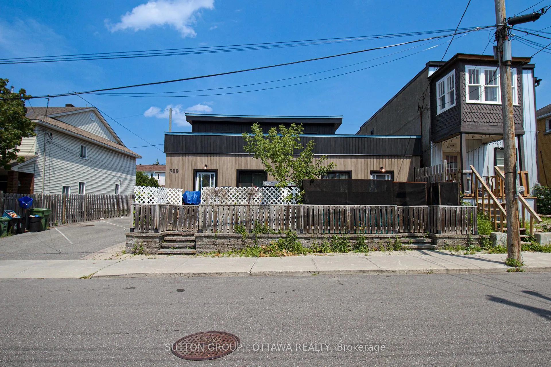 Photo of 309 Cyr Avenue