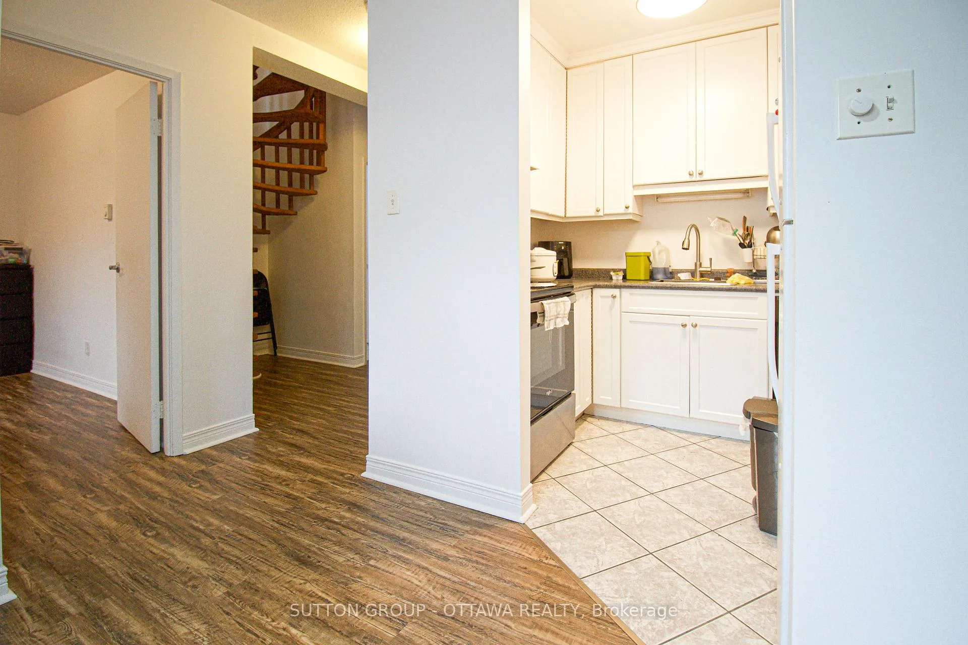Photo 21 of 309 Cyr Avenue, Ottawa, Vanier — HOMEH