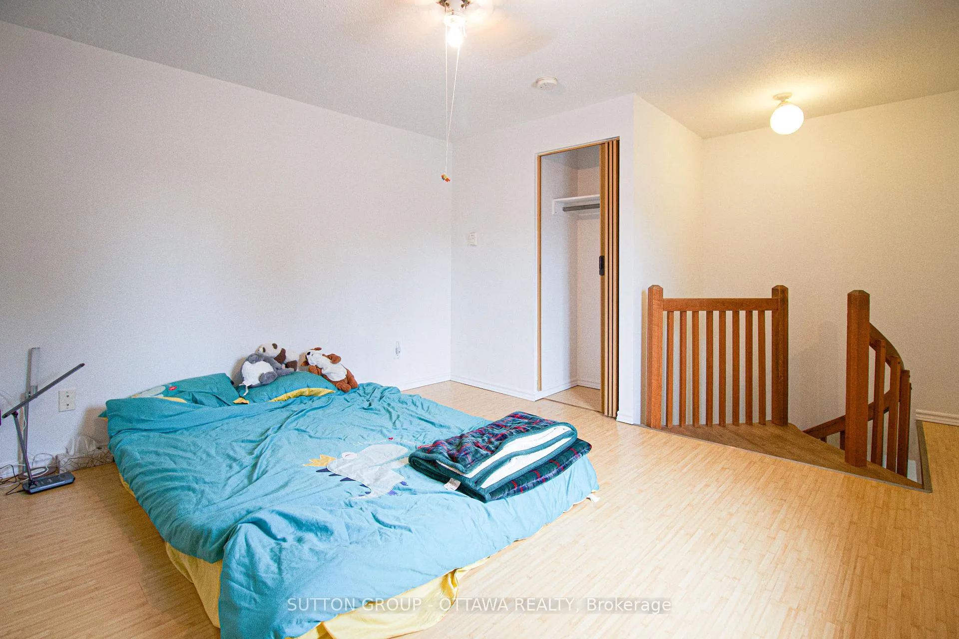 Photo 25 of 309 Cyr Avenue, Ottawa, Vanier — HOMEH